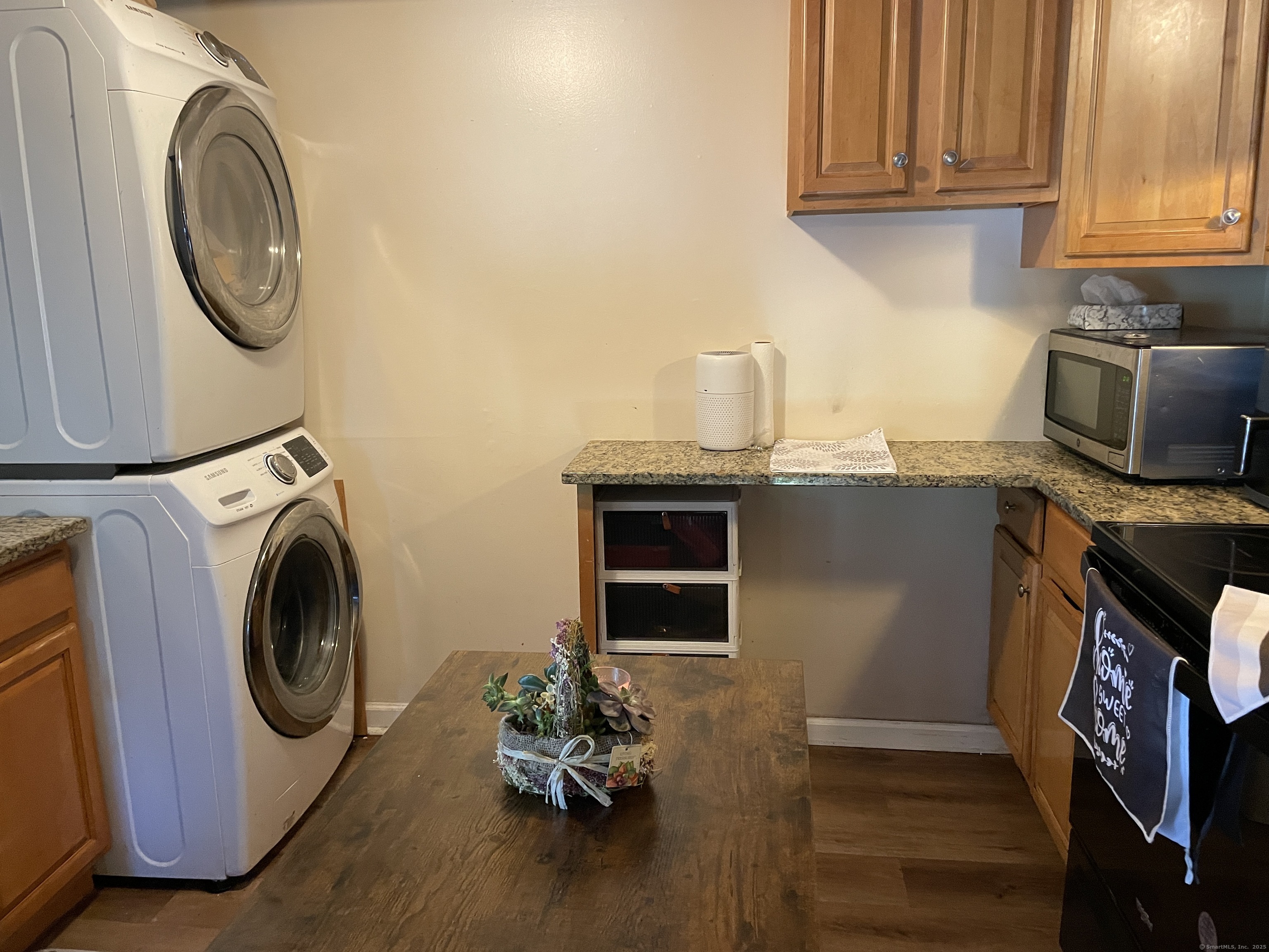 407 Hollister, Stratford, Connecticut 06615