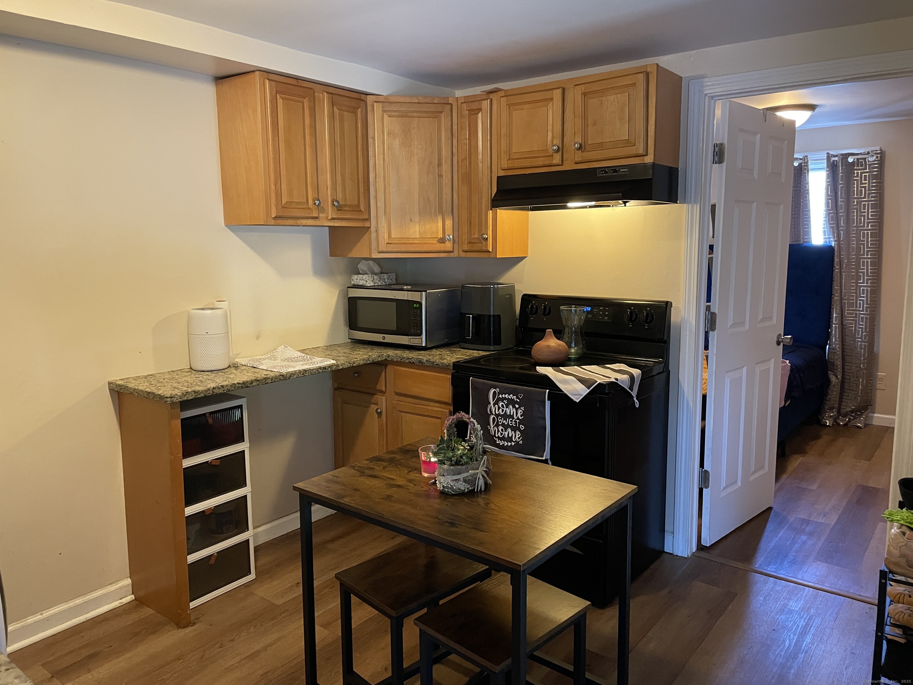 407 Hollister, Stratford, Connecticut 06615