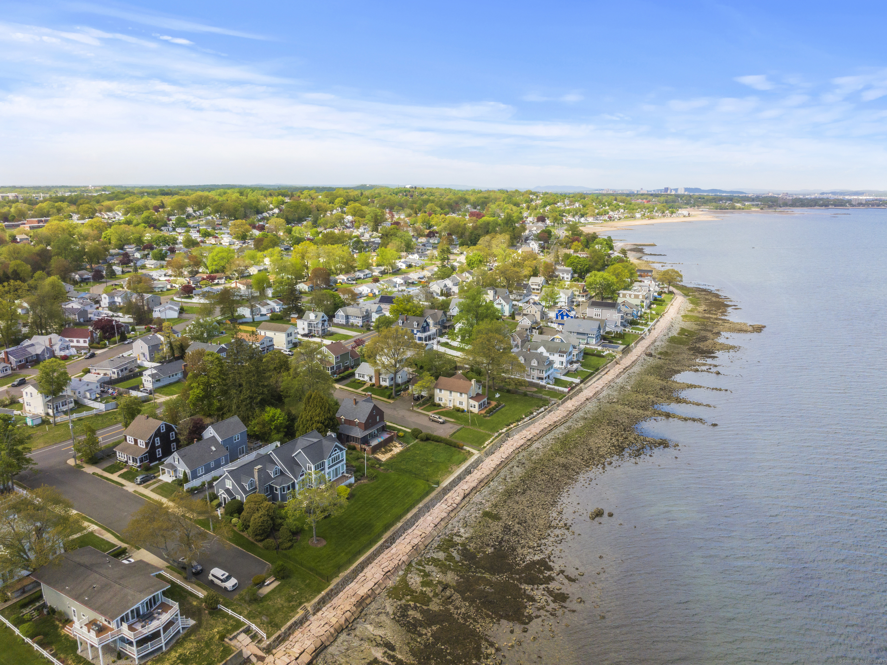 7 Roberts, West Haven, Connecticut 06516