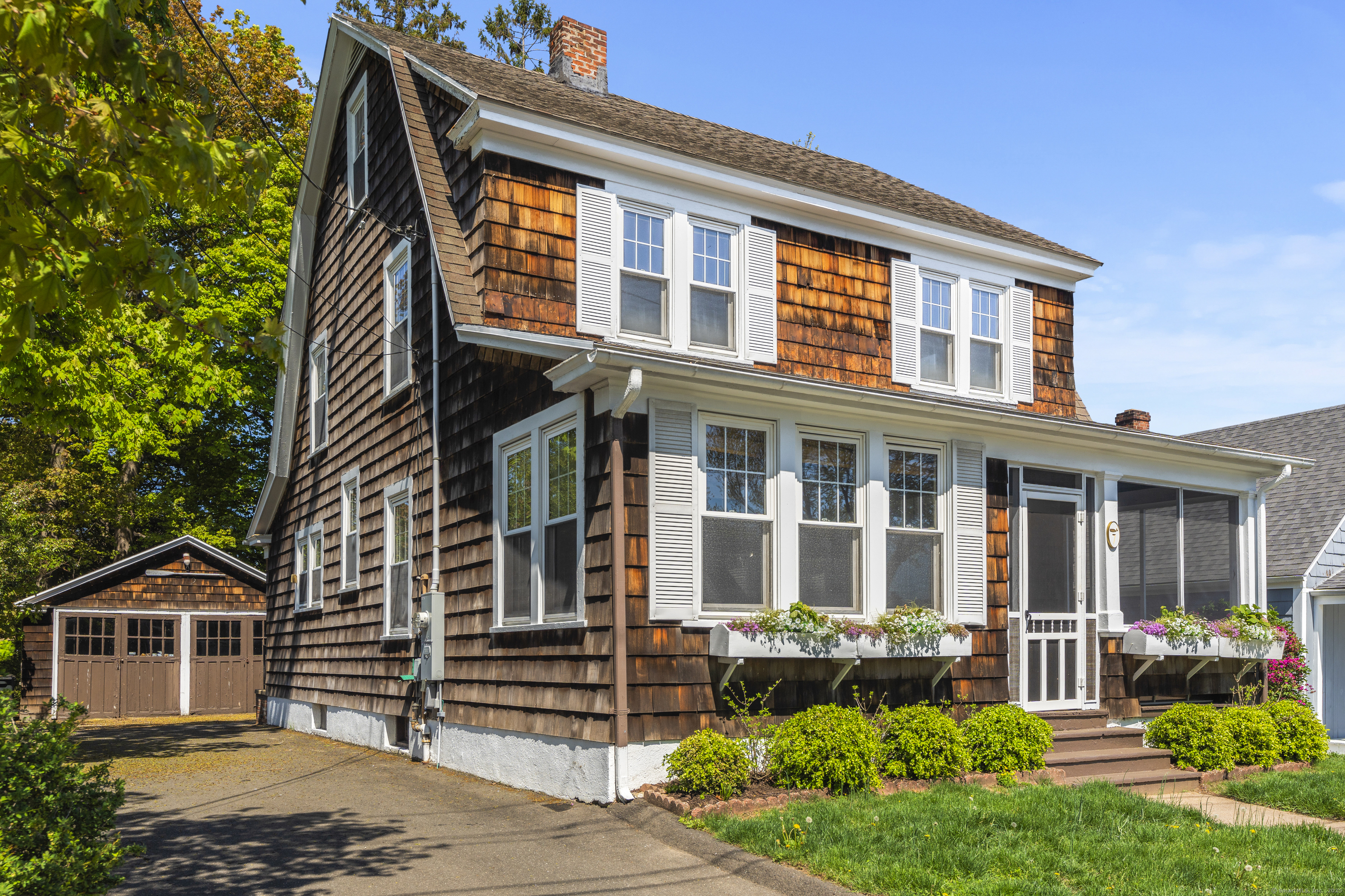 7 Roberts, West Haven, Connecticut 06516