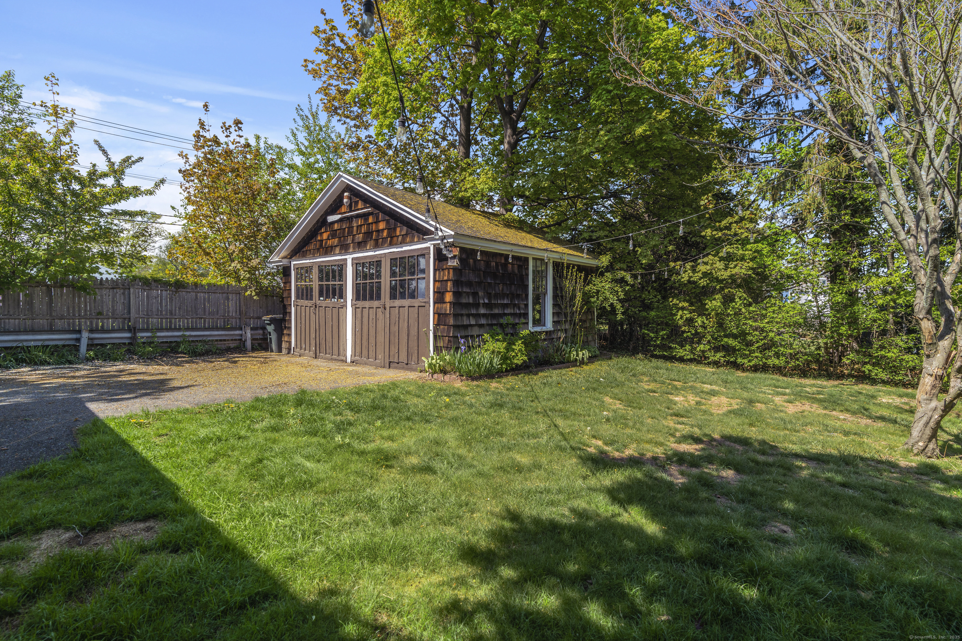 7 Roberts, West Haven, Connecticut 06516