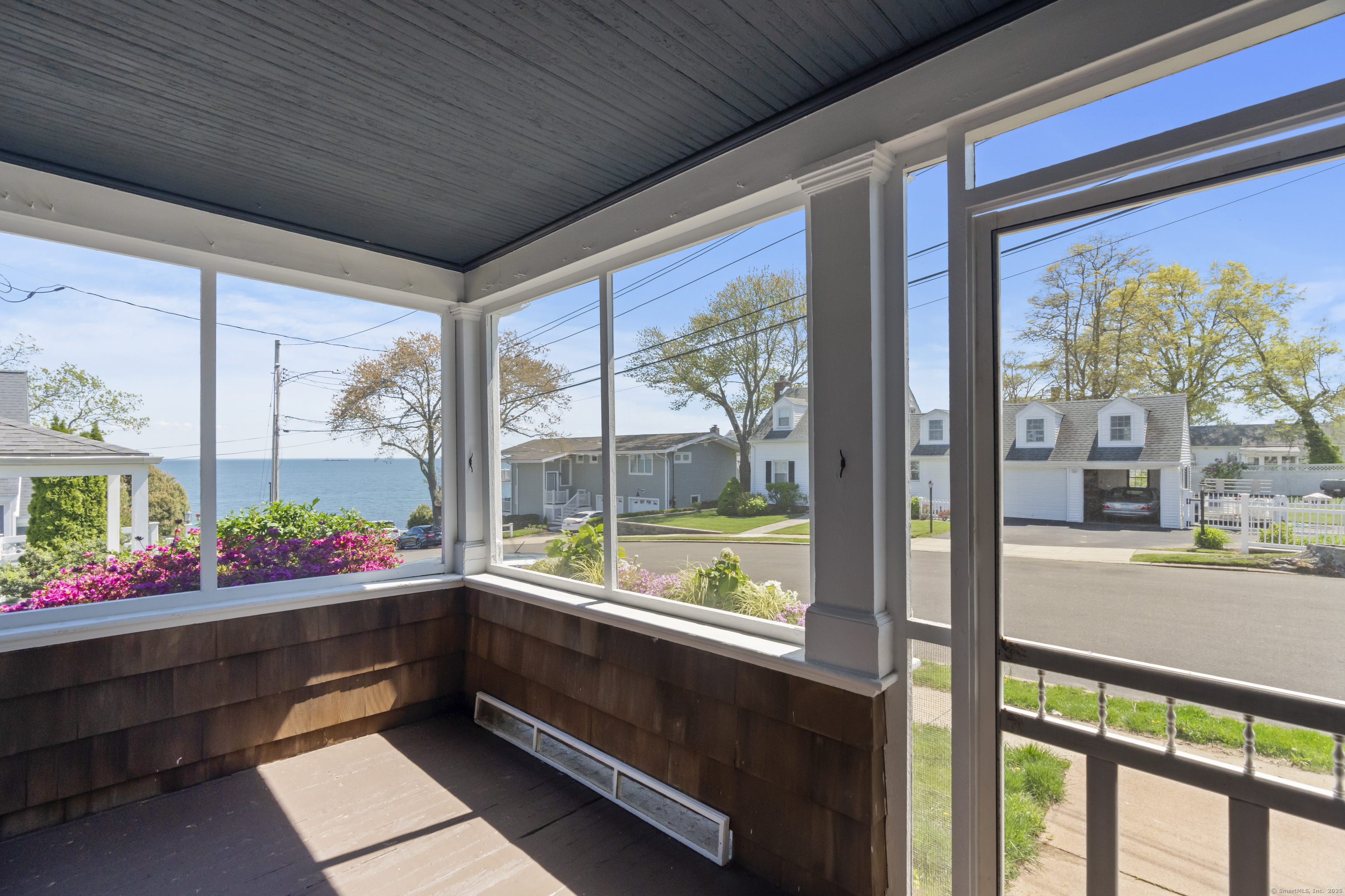 7 Roberts, West Haven, Connecticut 06516