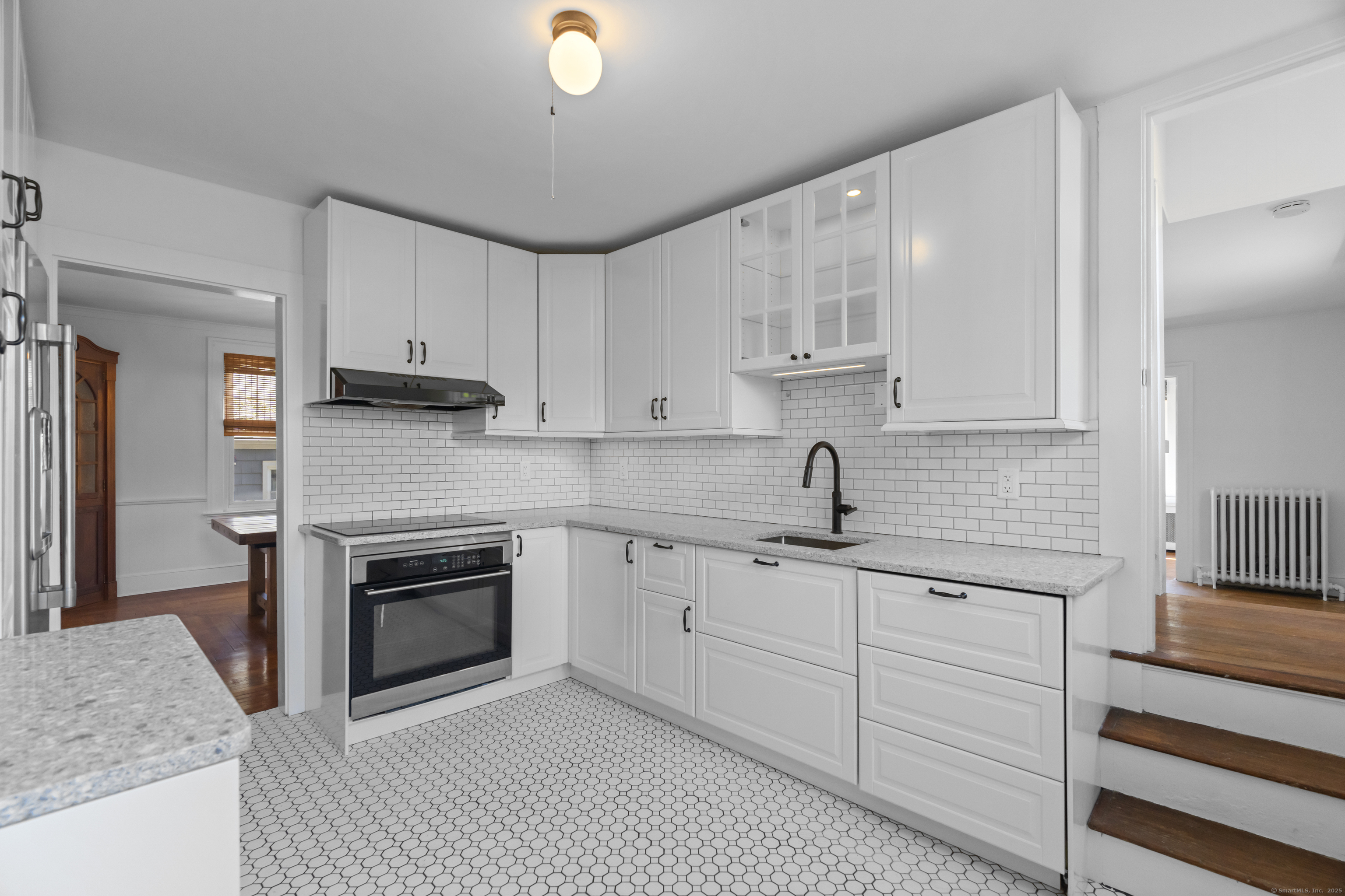 7 Roberts, West Haven, Connecticut 06516
