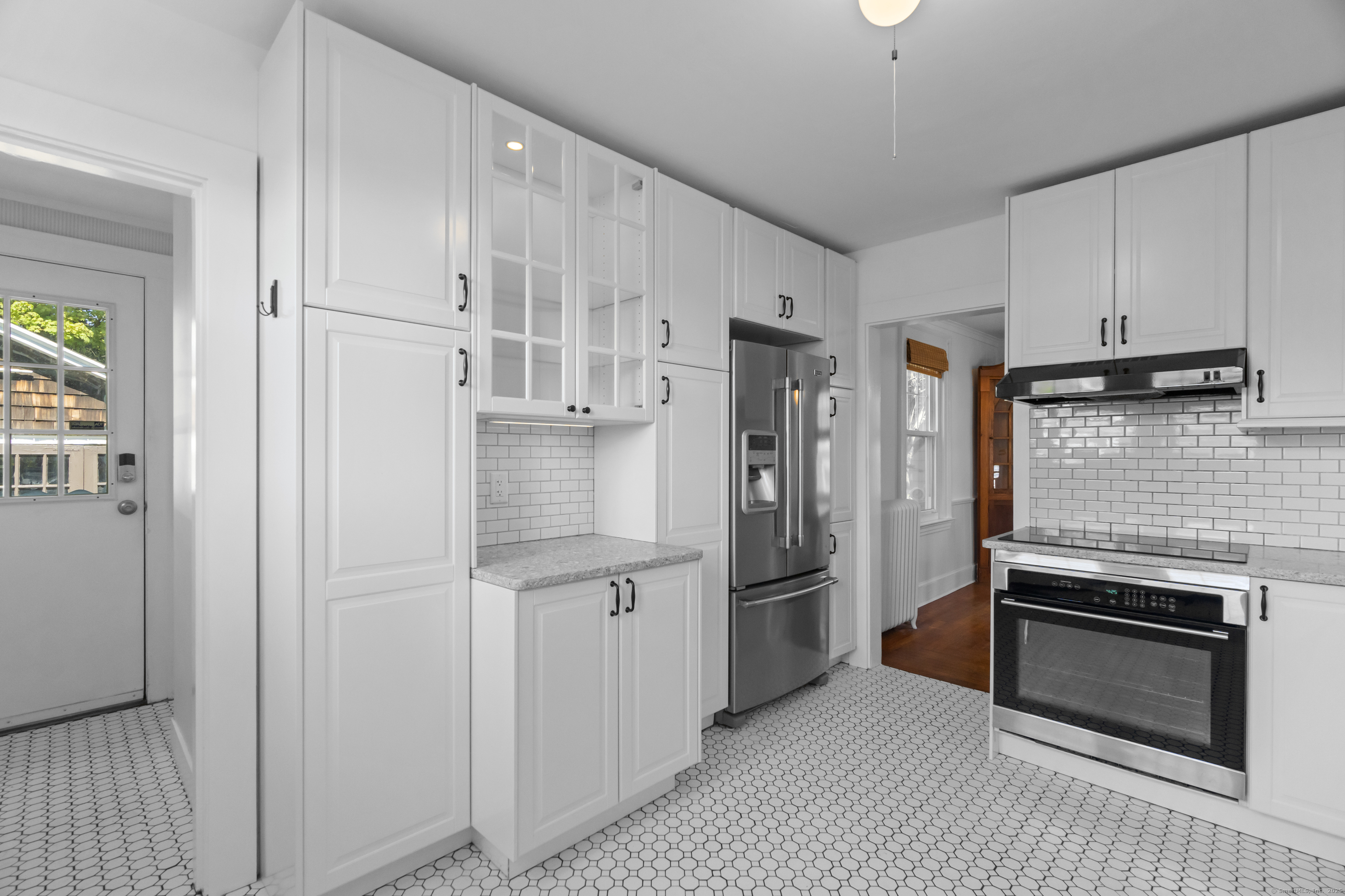 7 Roberts, West Haven, Connecticut 06516