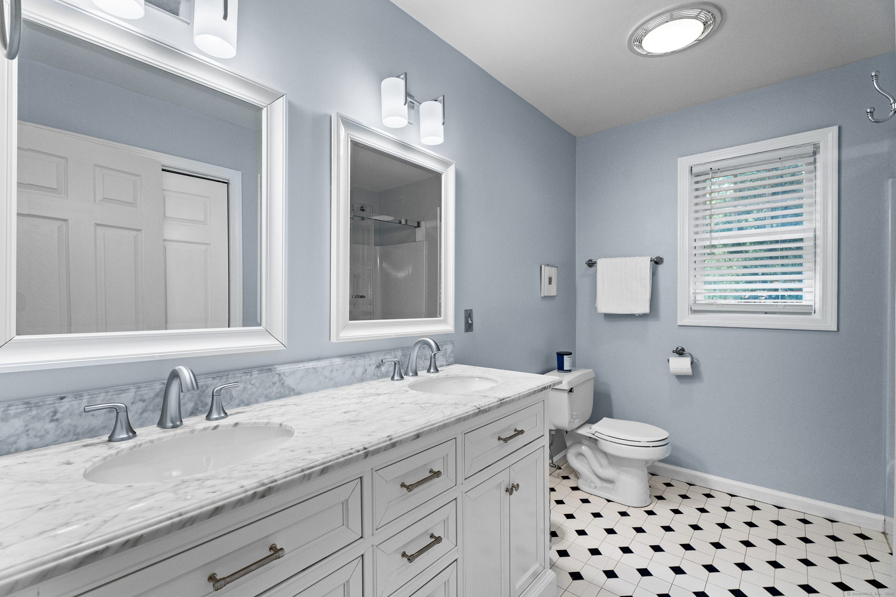 9 Benham Hill, Hamden, Connecticut 06514