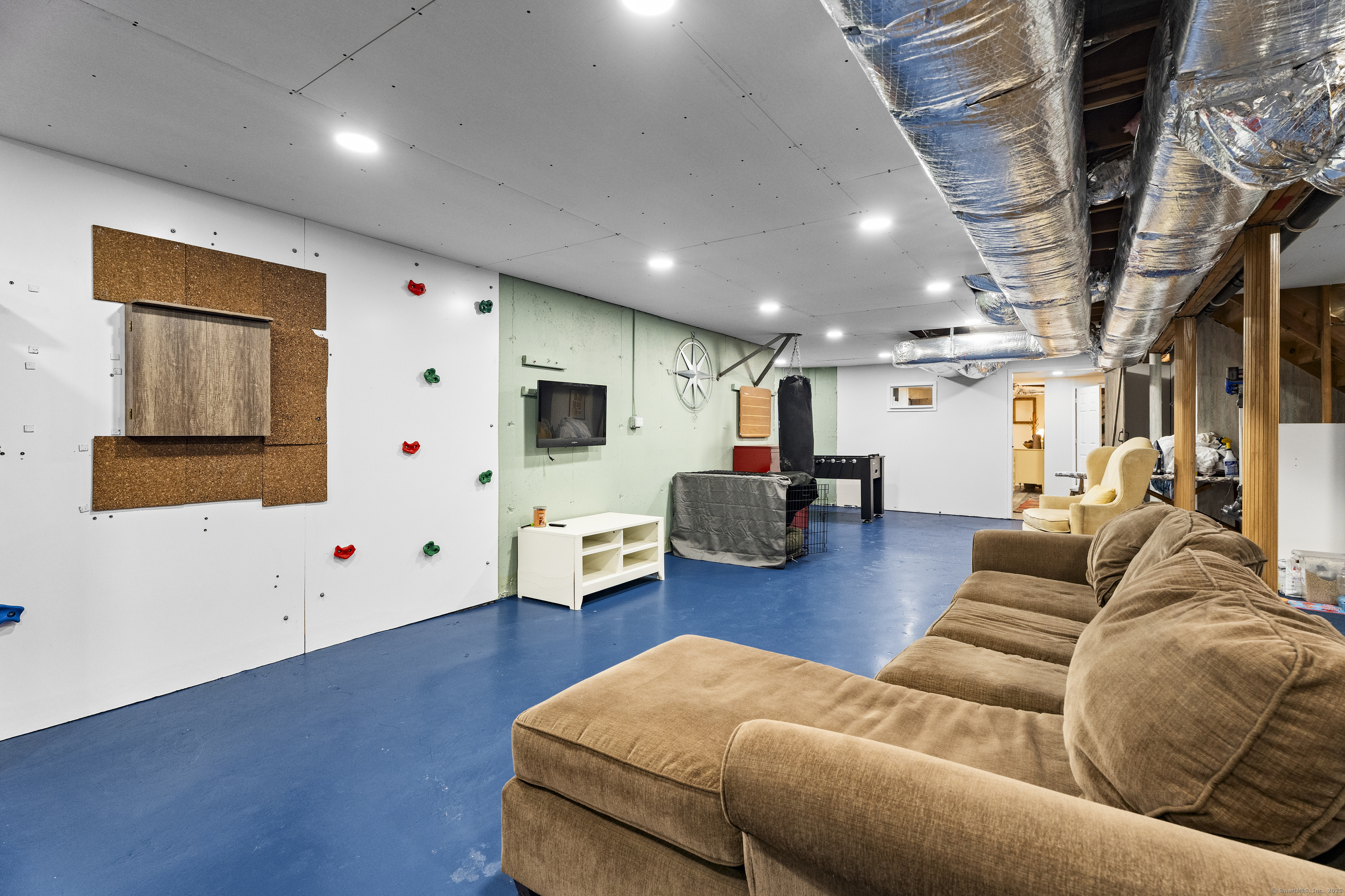 9 Benham Hill, Hamden, Connecticut 06514