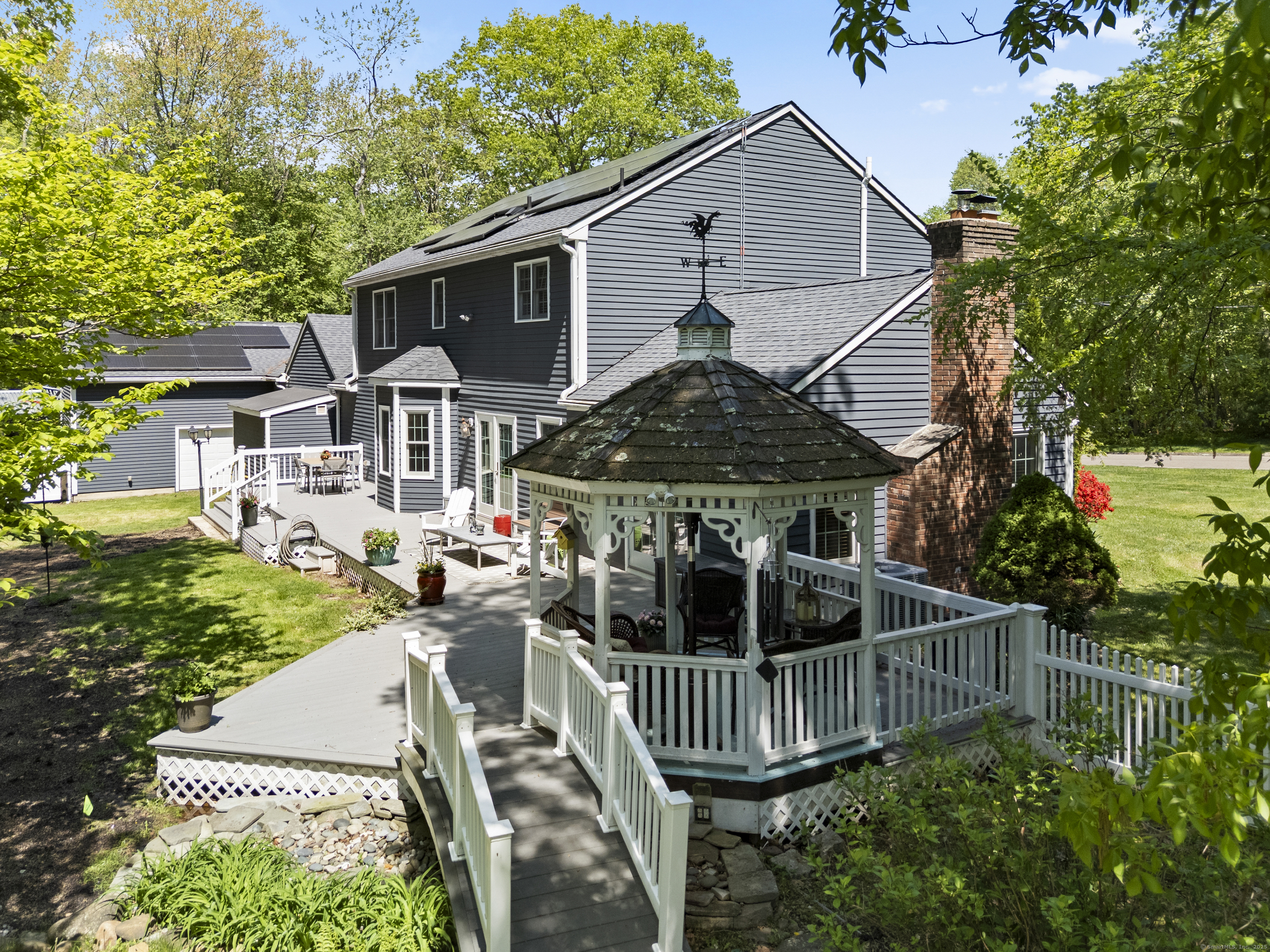 9 Benham Hill, Hamden, Connecticut 06514