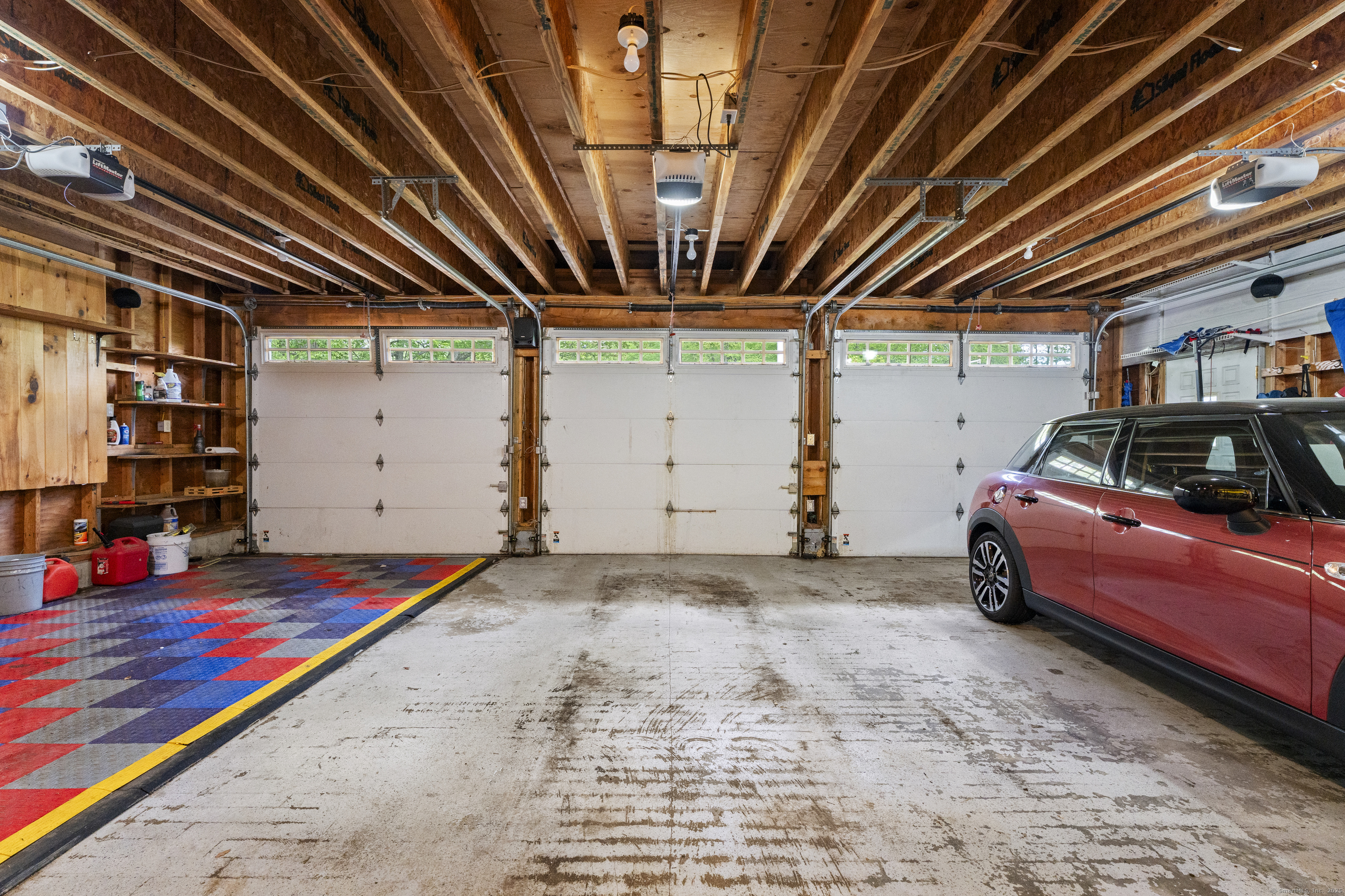 9 Benham Hill, Hamden, Connecticut 06514