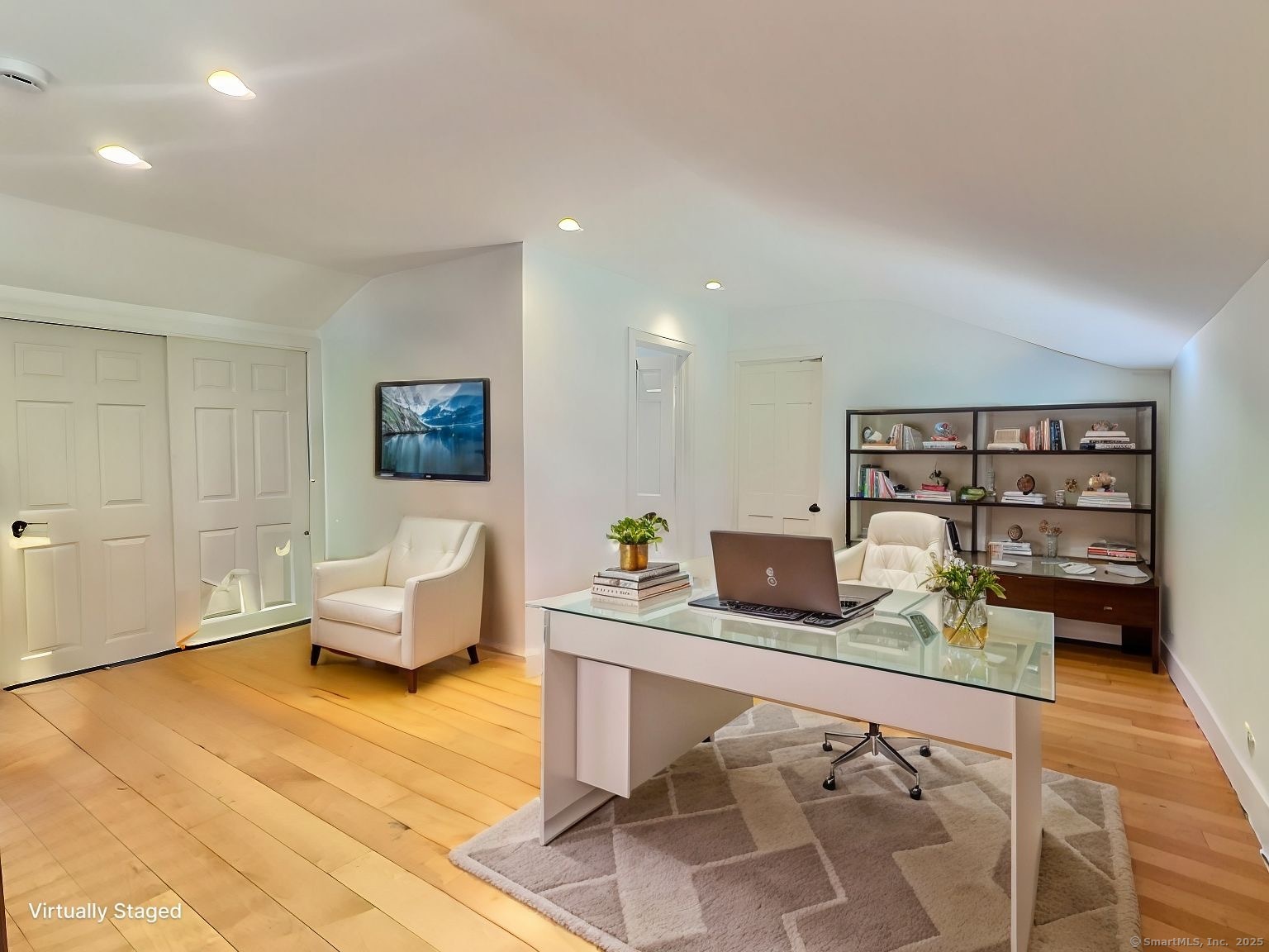 206 Sharp Hill, Wilton, Connecticut 06897