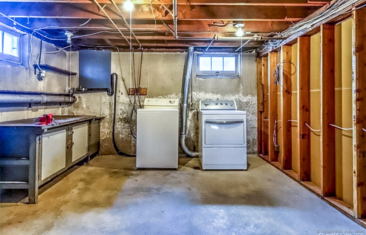 1746 North, Stratford, Connecticut 06614