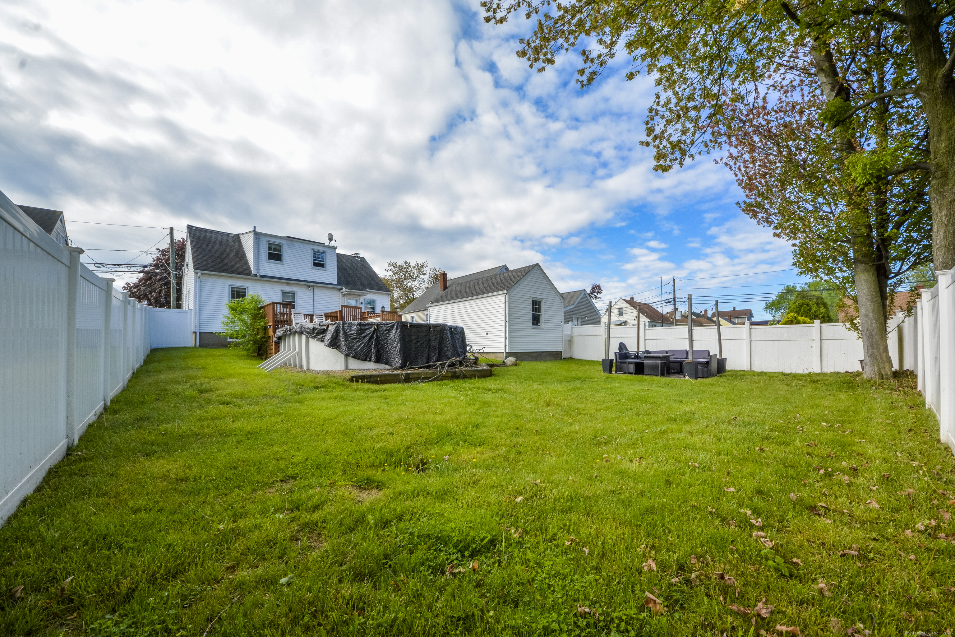 1746 North, Stratford, Connecticut 06614