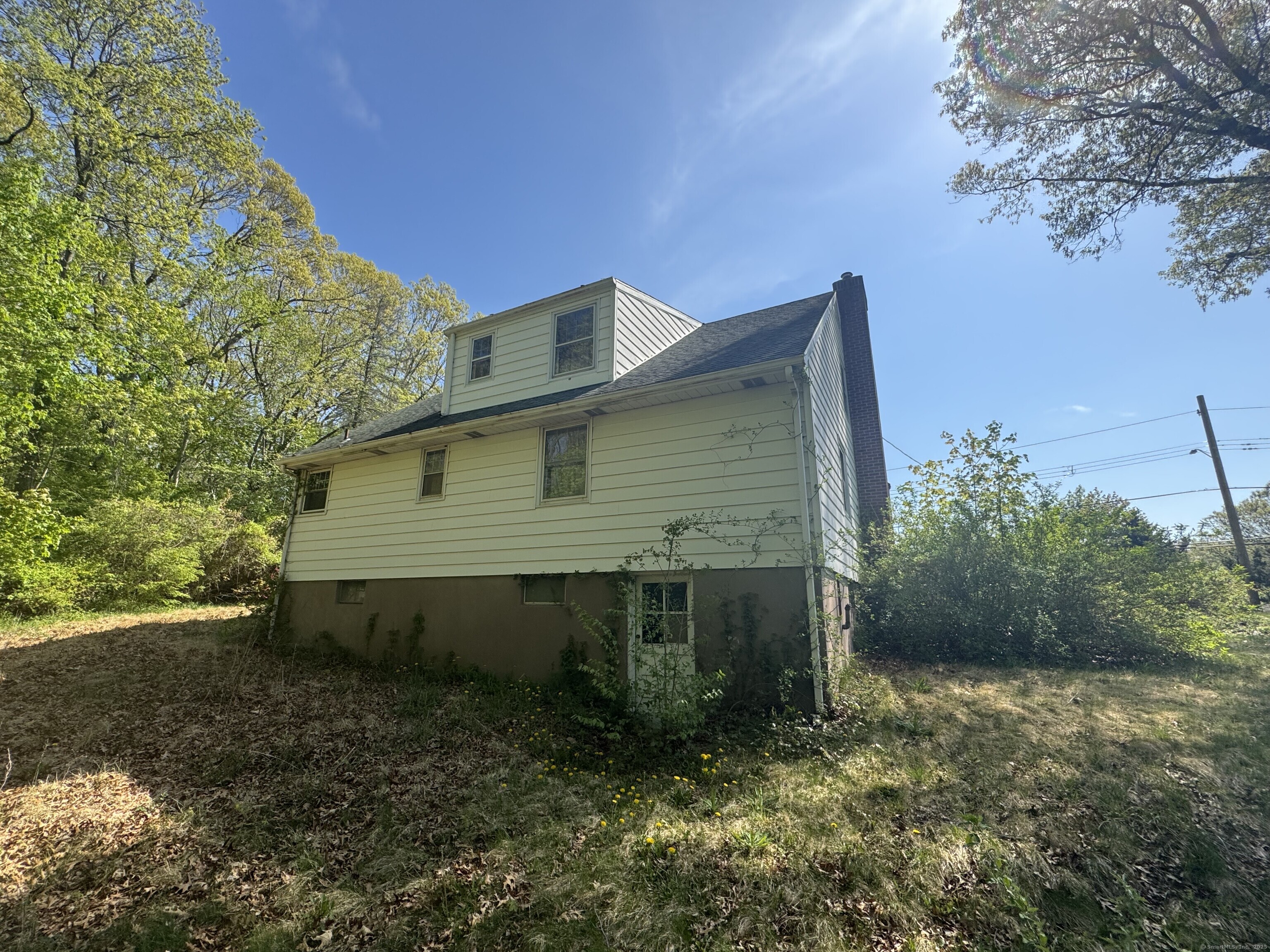 472 Strong, East Haven, Connecticut 06512