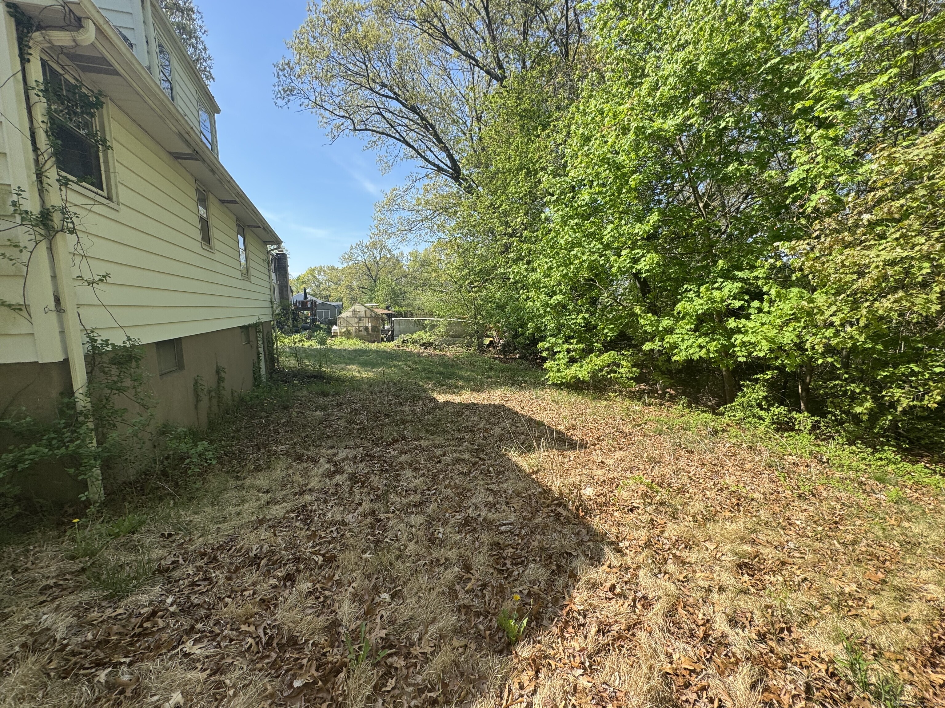 472 Strong, East Haven, Connecticut 06512