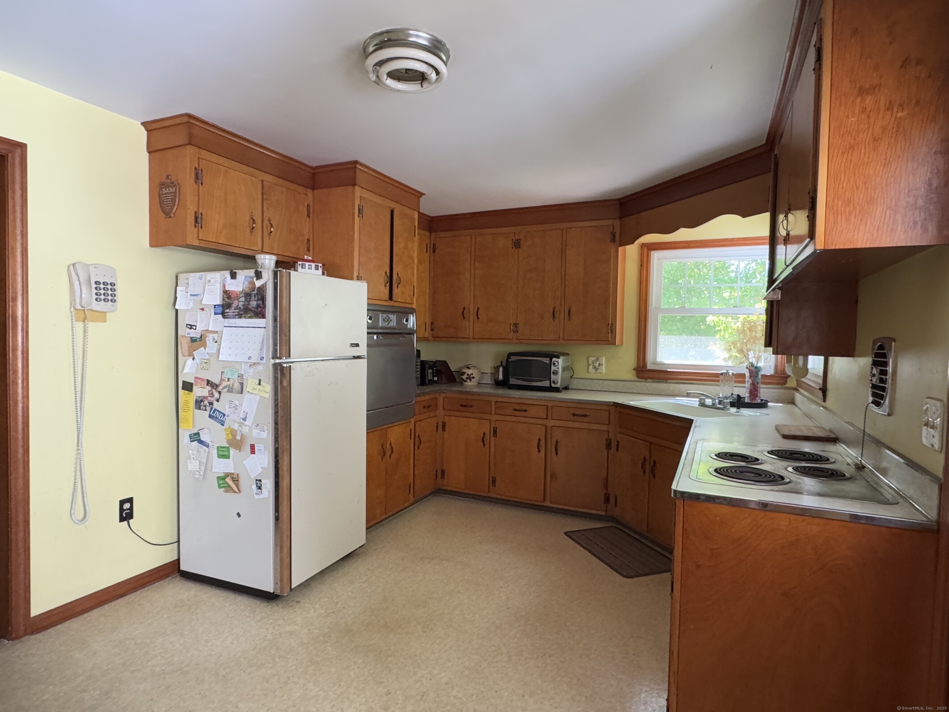 472 Strong, East Haven, Connecticut 06512