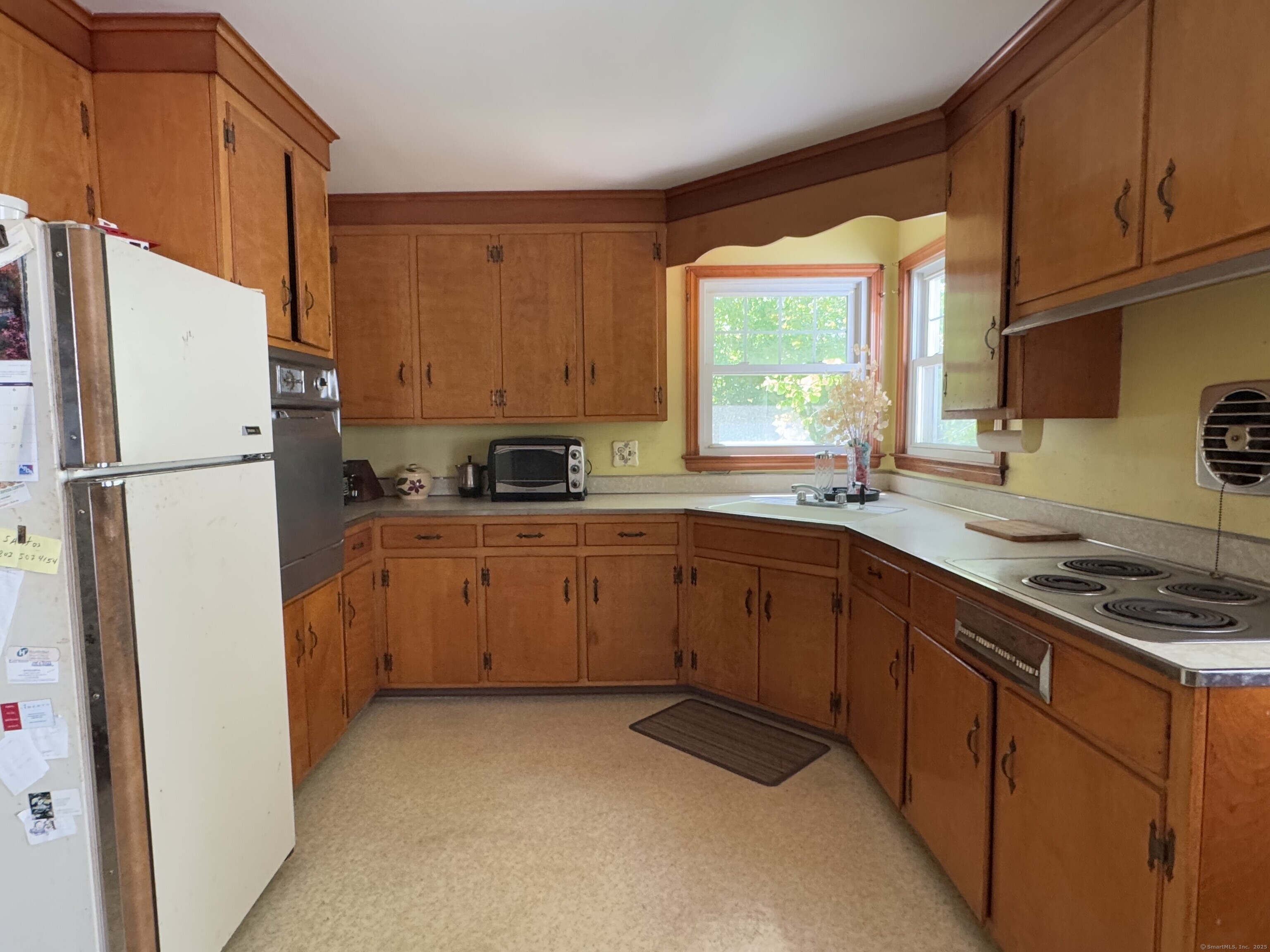 472 Strong, East Haven, Connecticut 06512