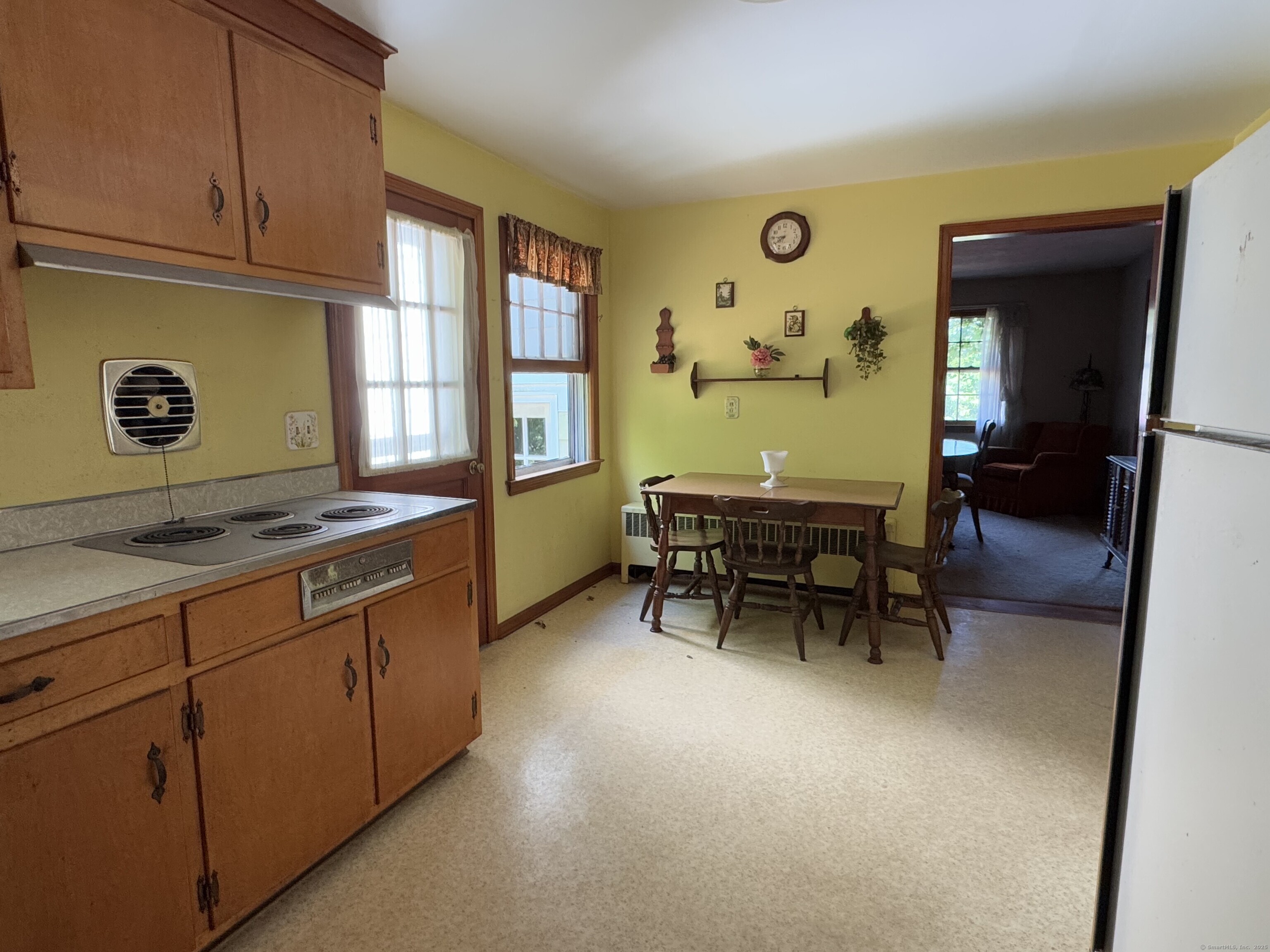 472 Strong, East Haven, Connecticut 06512