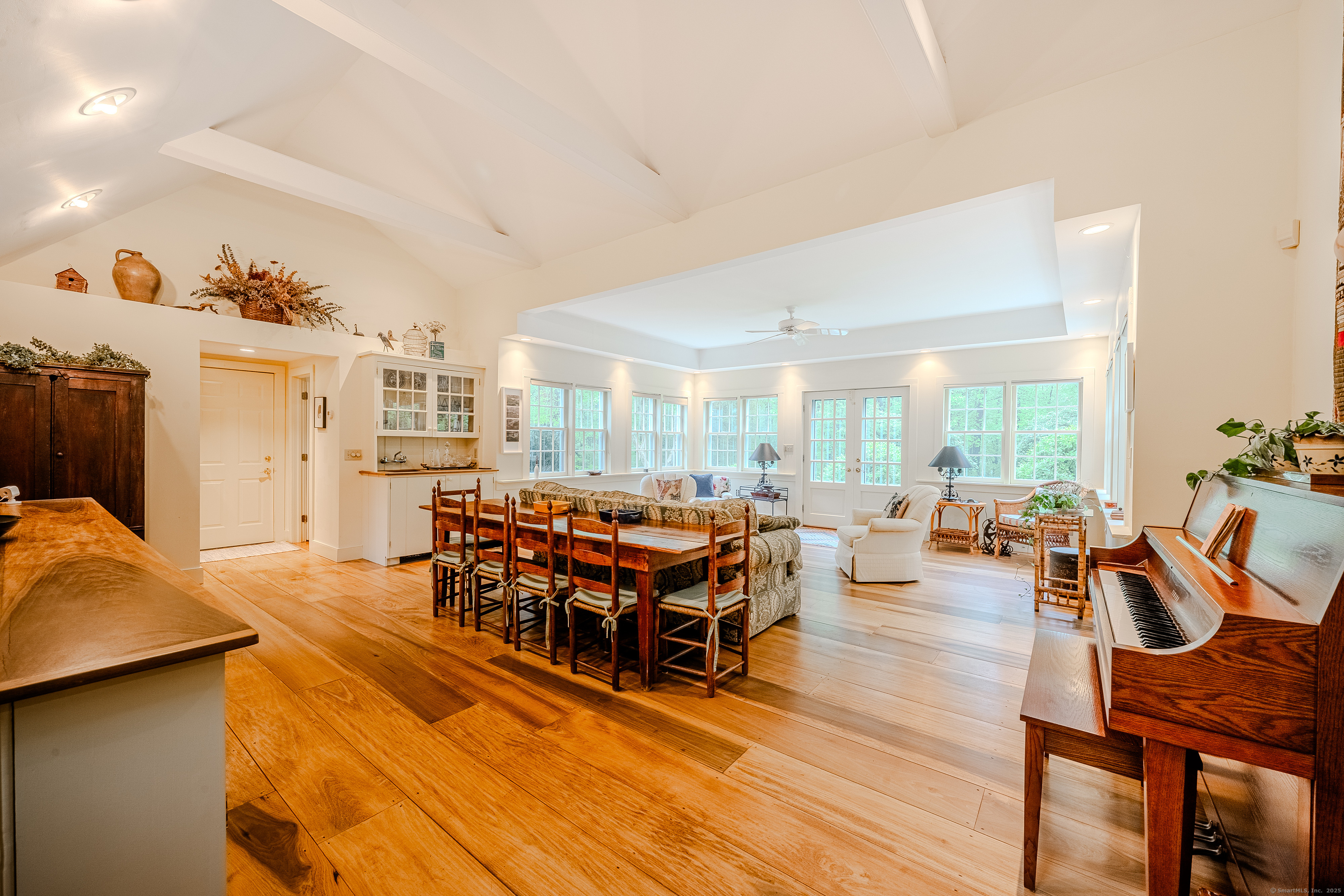 36 Burnt Swamp, Woodbridge, Connecticut 06525