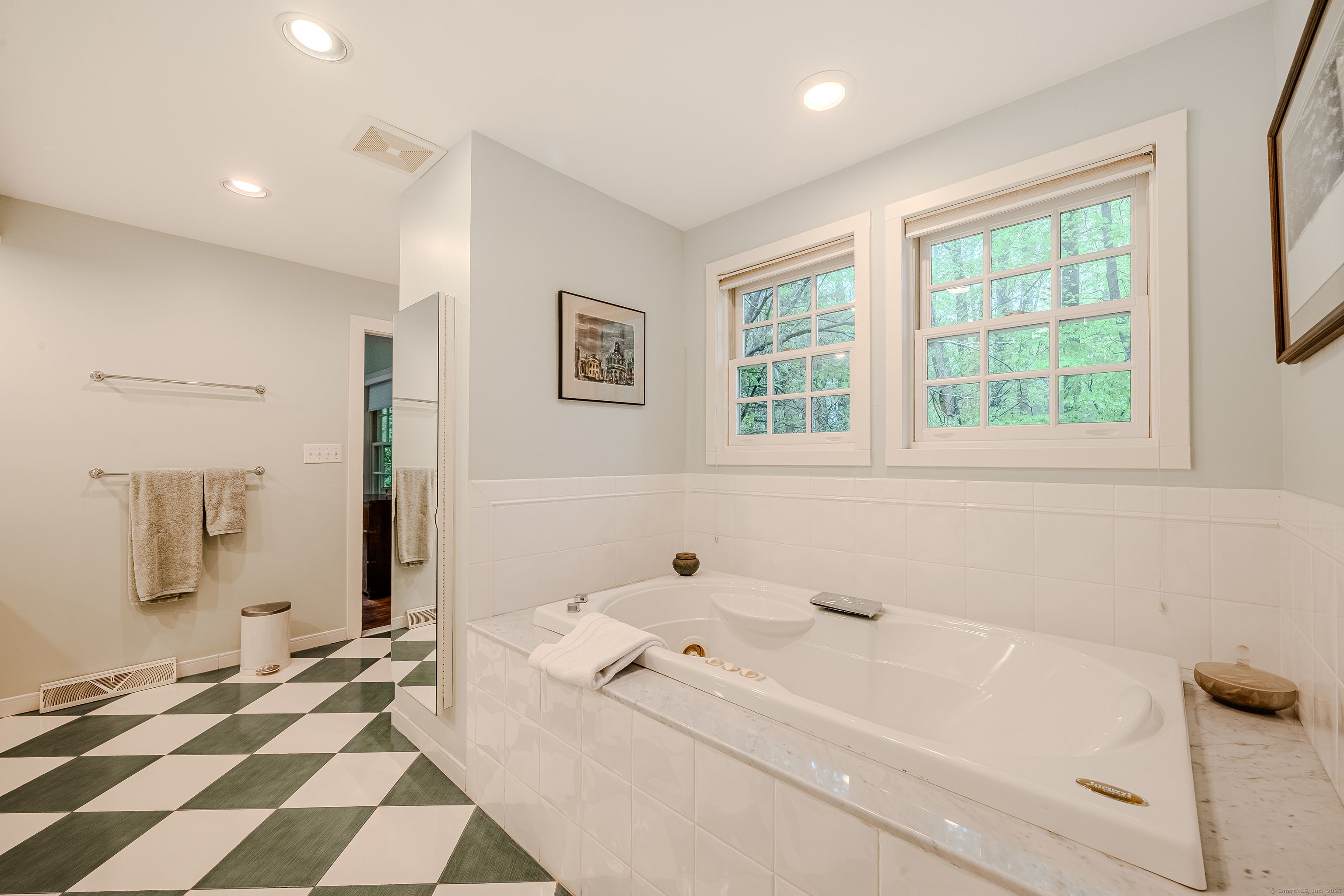 36 Burnt Swamp, Woodbridge, Connecticut 06525