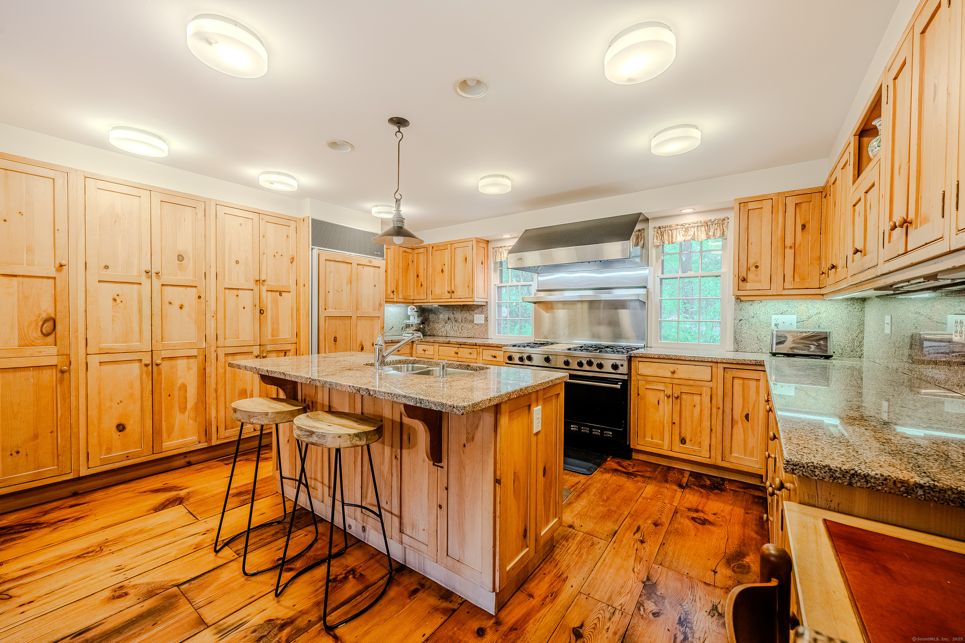 36 Burnt Swamp, Woodbridge, Connecticut 06525