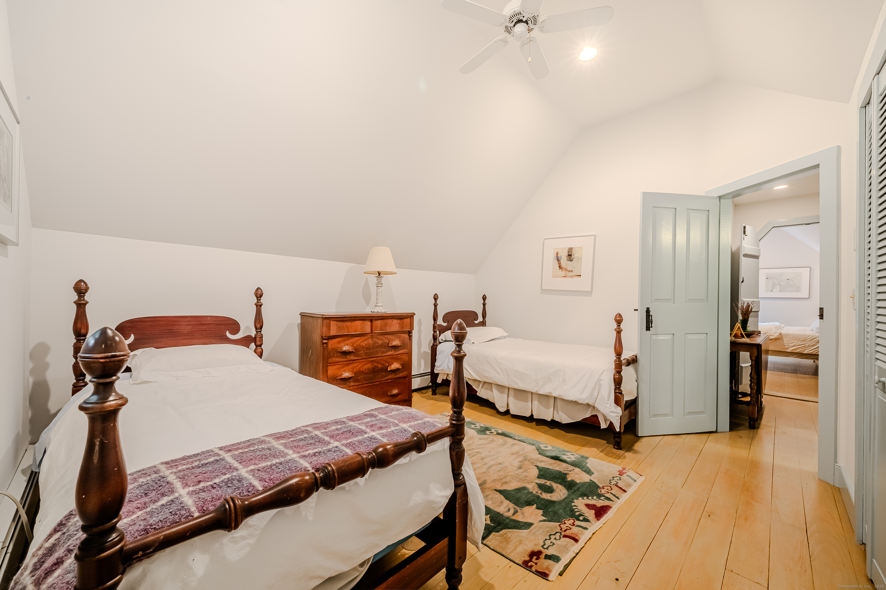 36 Burnt Swamp, Woodbridge, Connecticut 06525