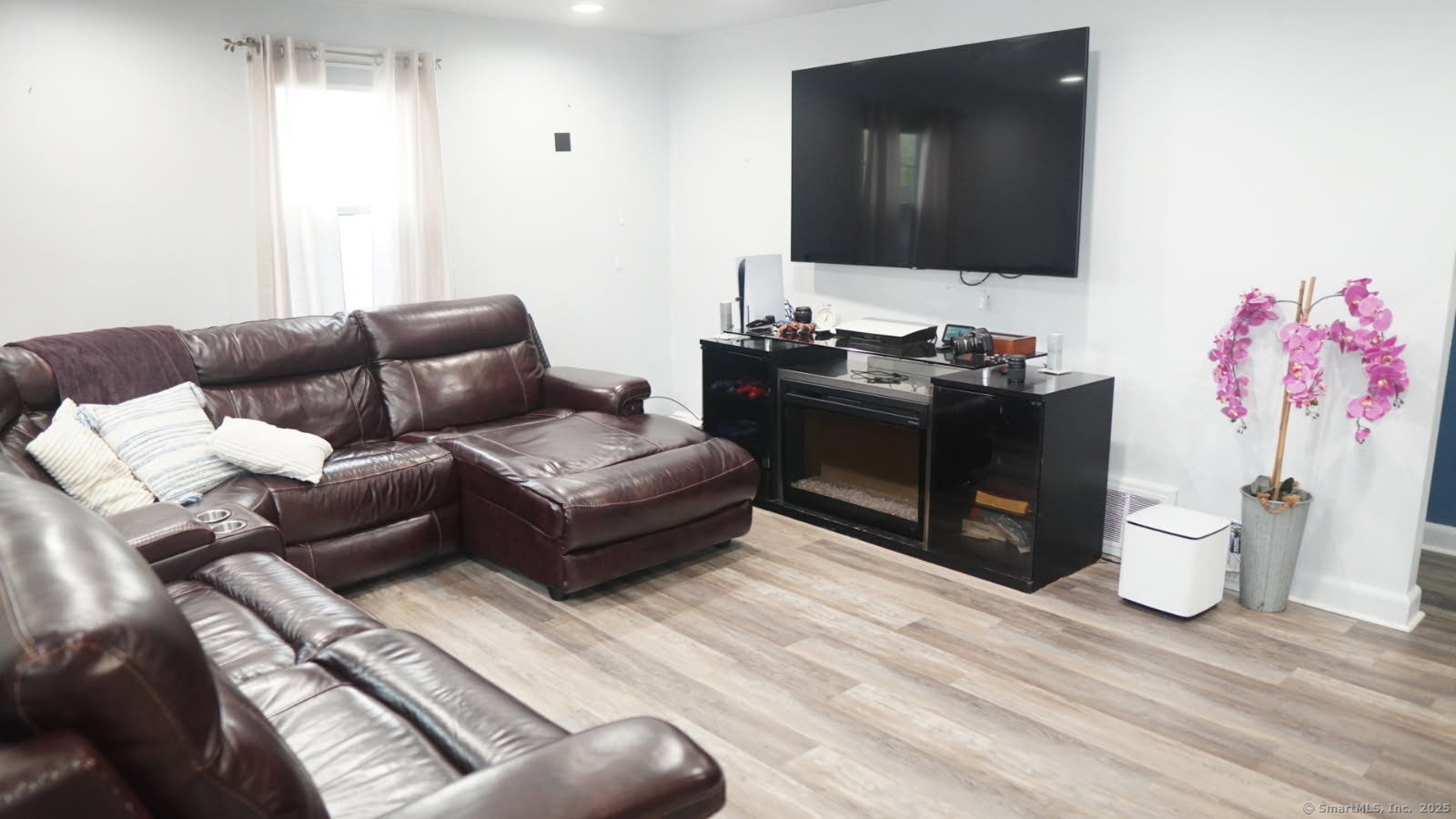 35 Ashley, Bridgeport, Connecticut 06610