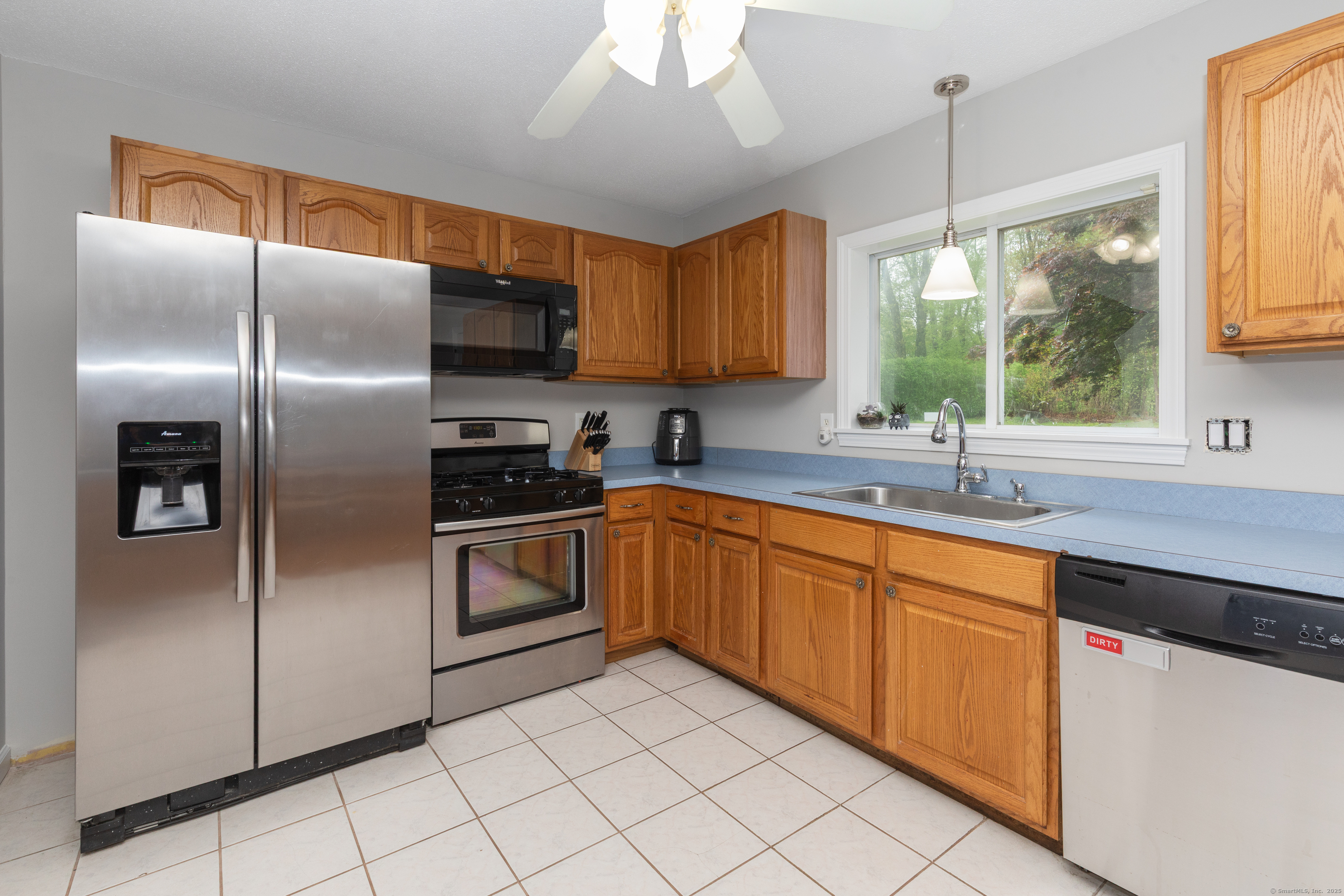 37 Crofut, Naugatuck, Connecticut 06770
