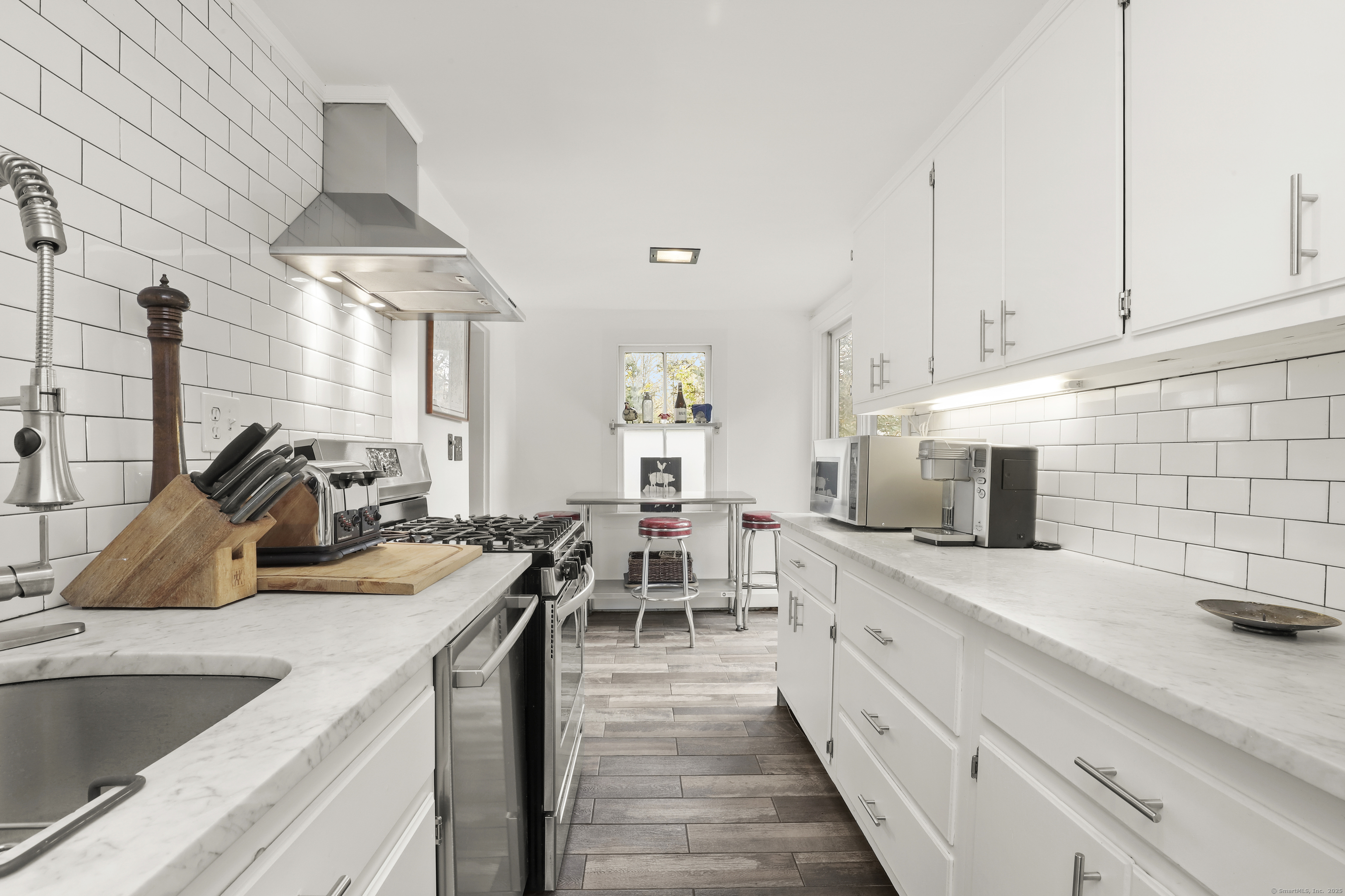 47 - 49 Hollow Tree Ridge, Darien, Connecticut 06820