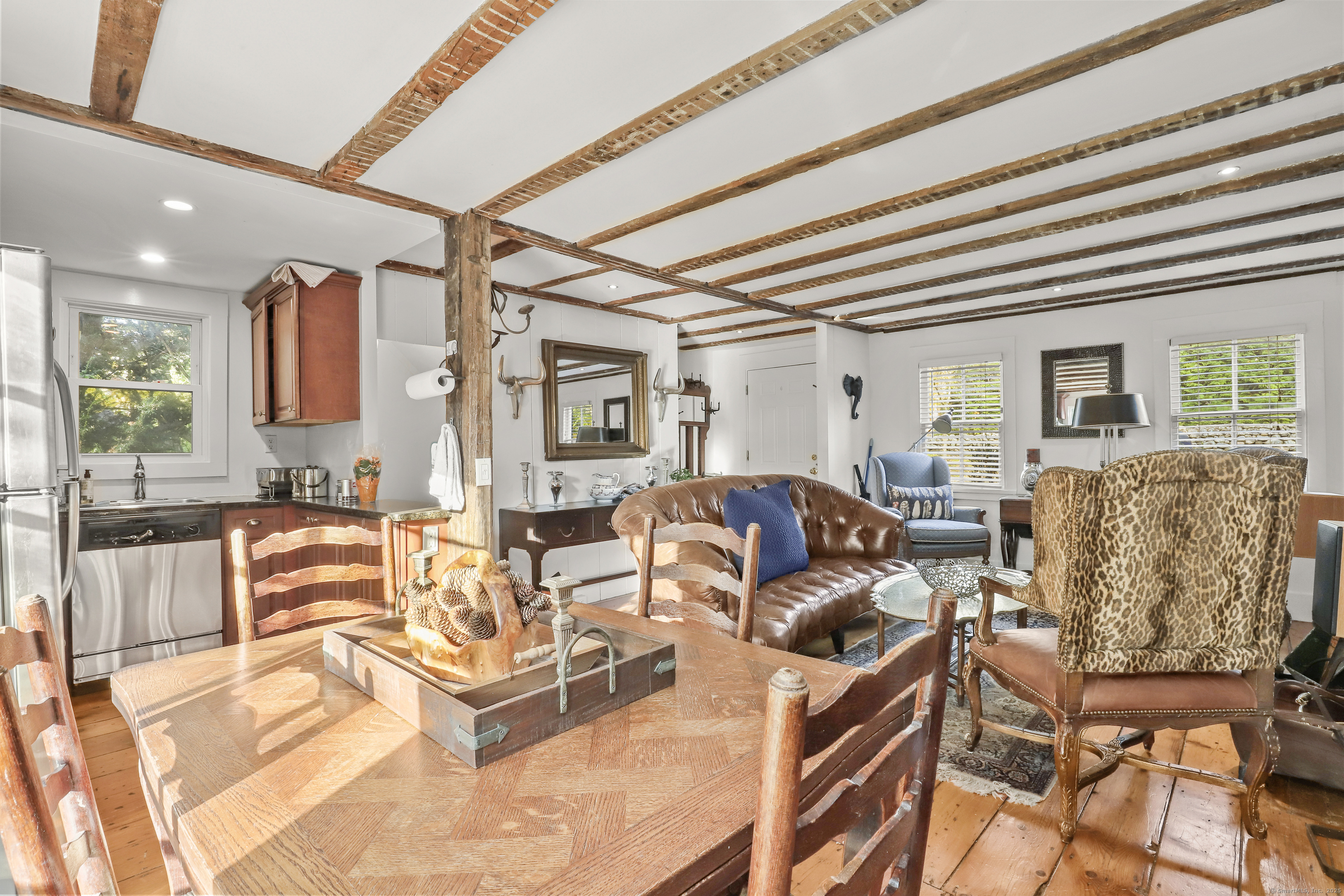47 - 49 Hollow Tree Ridge, Darien, Connecticut 06820