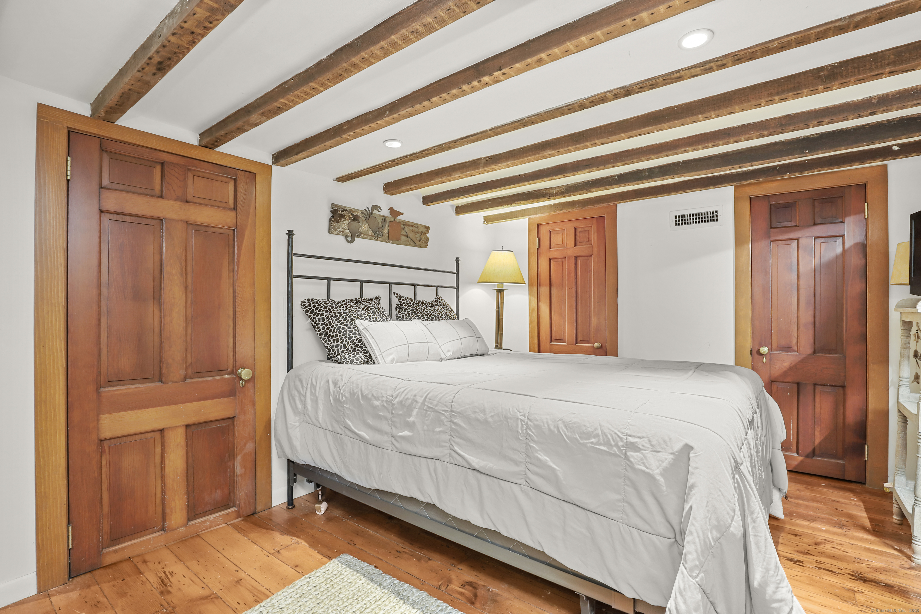 47 - 49 Hollow Tree Ridge, Darien, Connecticut 06820