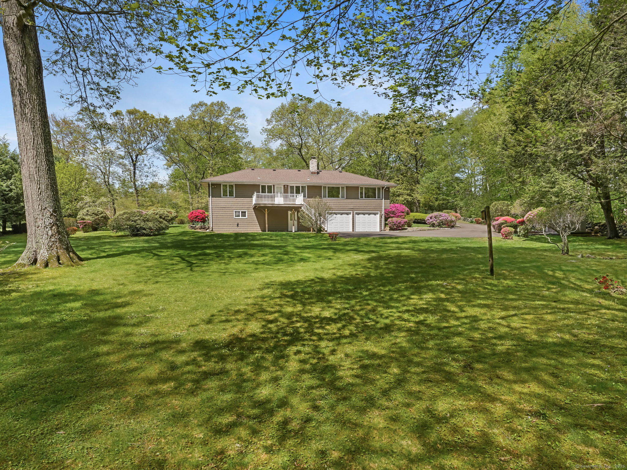126 Richards, Monroe, Connecticut 06468
