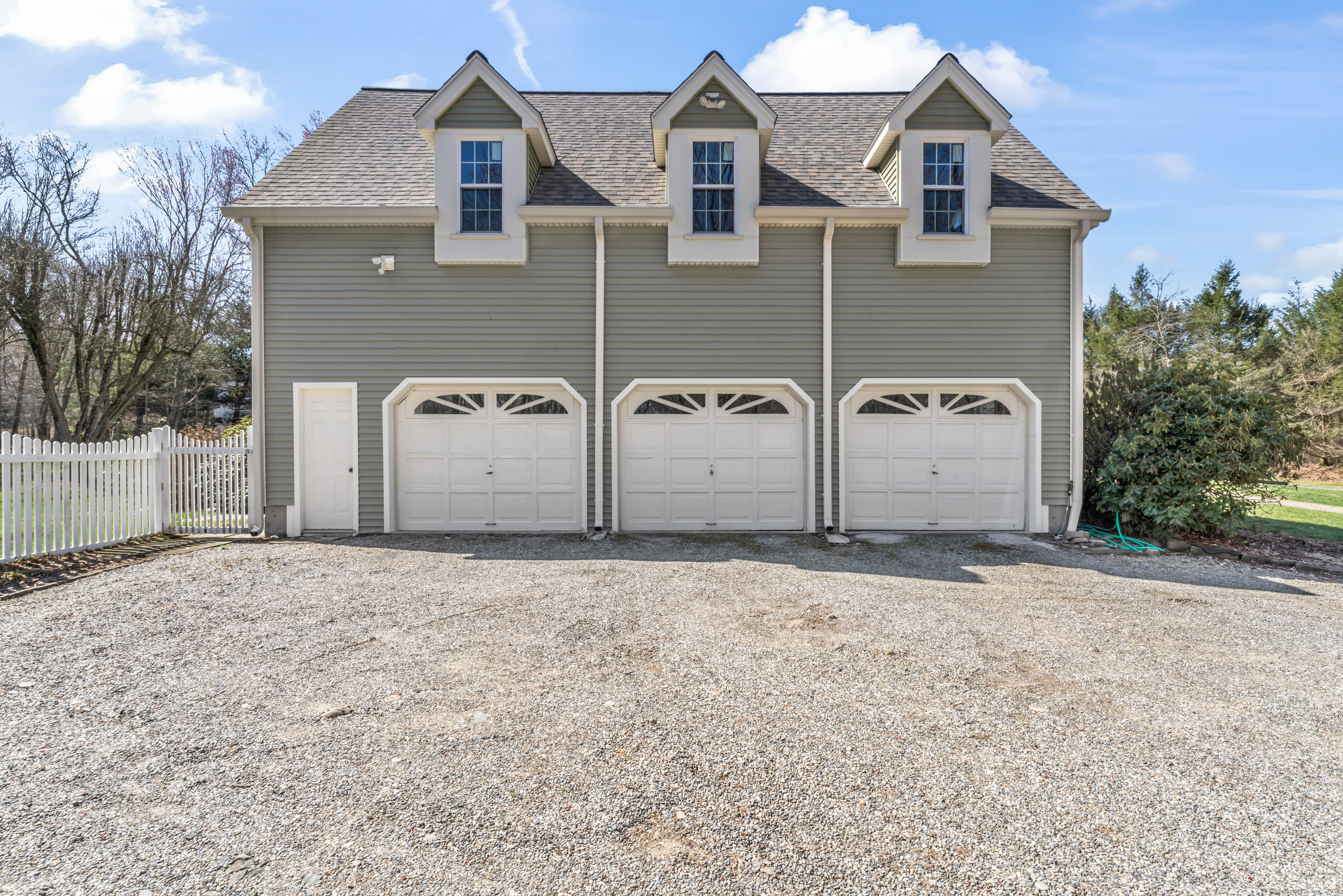 1 Dover, Newtown, 06470, 3 Bedrooms Bedrooms, ,2 BathroomsBathrooms,Single Family For Sale,For Sale,Dover,24094105