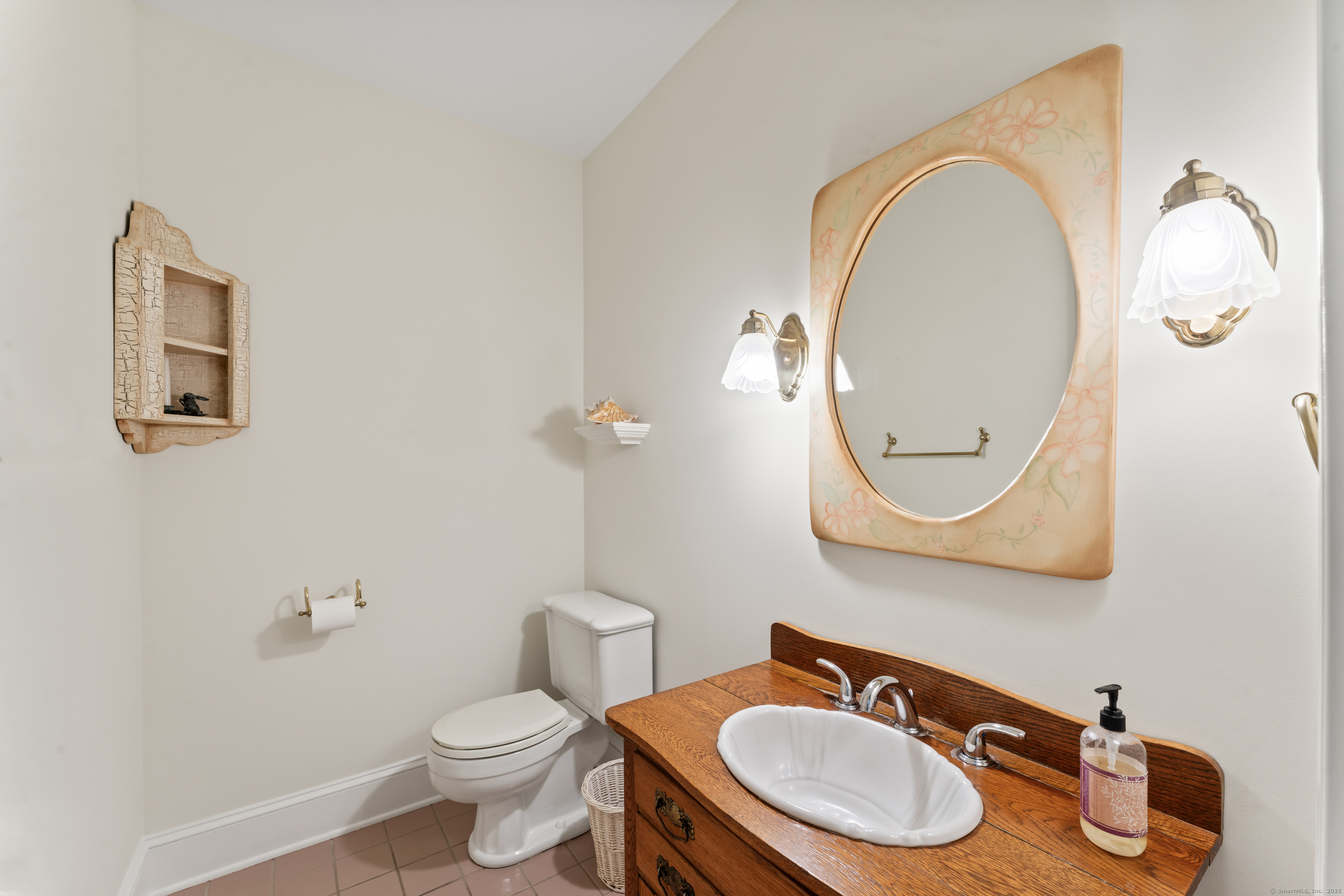 1 Dover, Newtown, 06470, 3 Bedrooms Bedrooms, ,2 BathroomsBathrooms,Single Family For Sale,For Sale,Dover,24094105