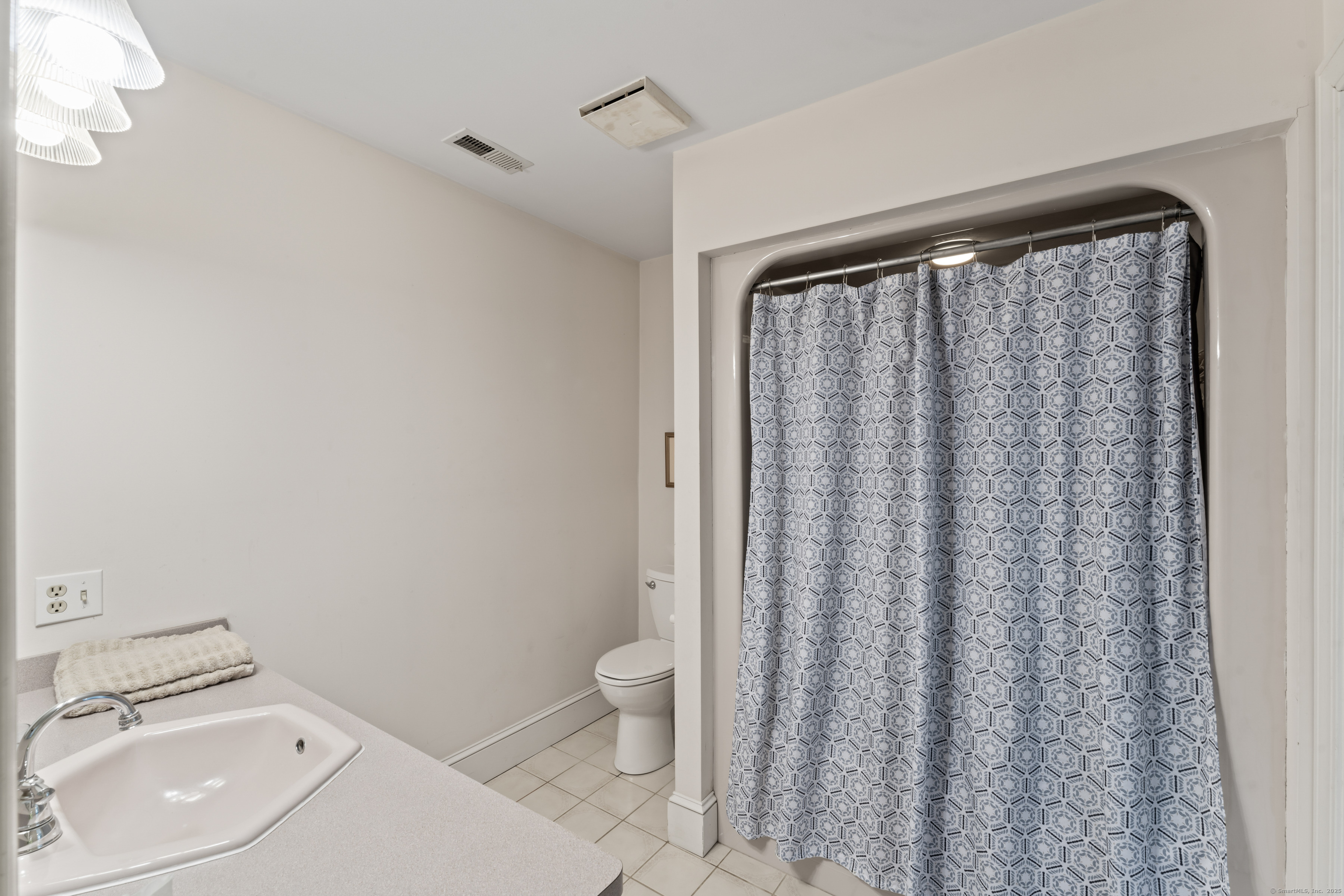 1 Dover, Newtown, 06470, 3 Bedrooms Bedrooms, ,2 BathroomsBathrooms,Single Family For Sale,For Sale,Dover,24094105