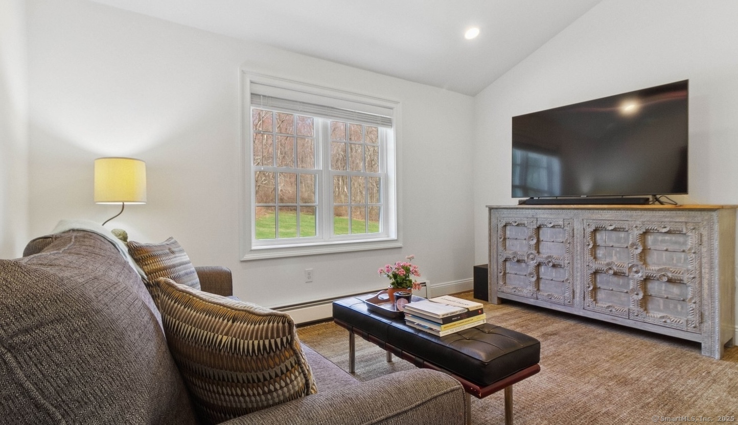 22 Highmeadow, Roxbury, Connecticut 06783
