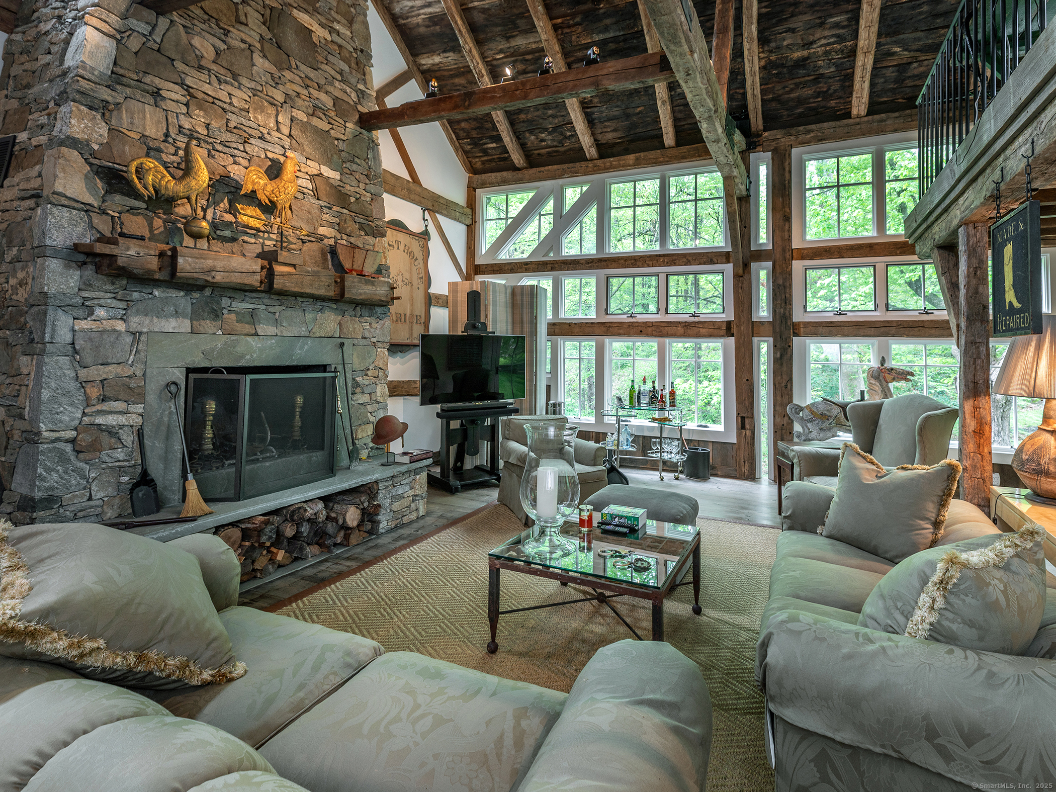 39 Painter Hill, Woodbury, Connecticut 06798