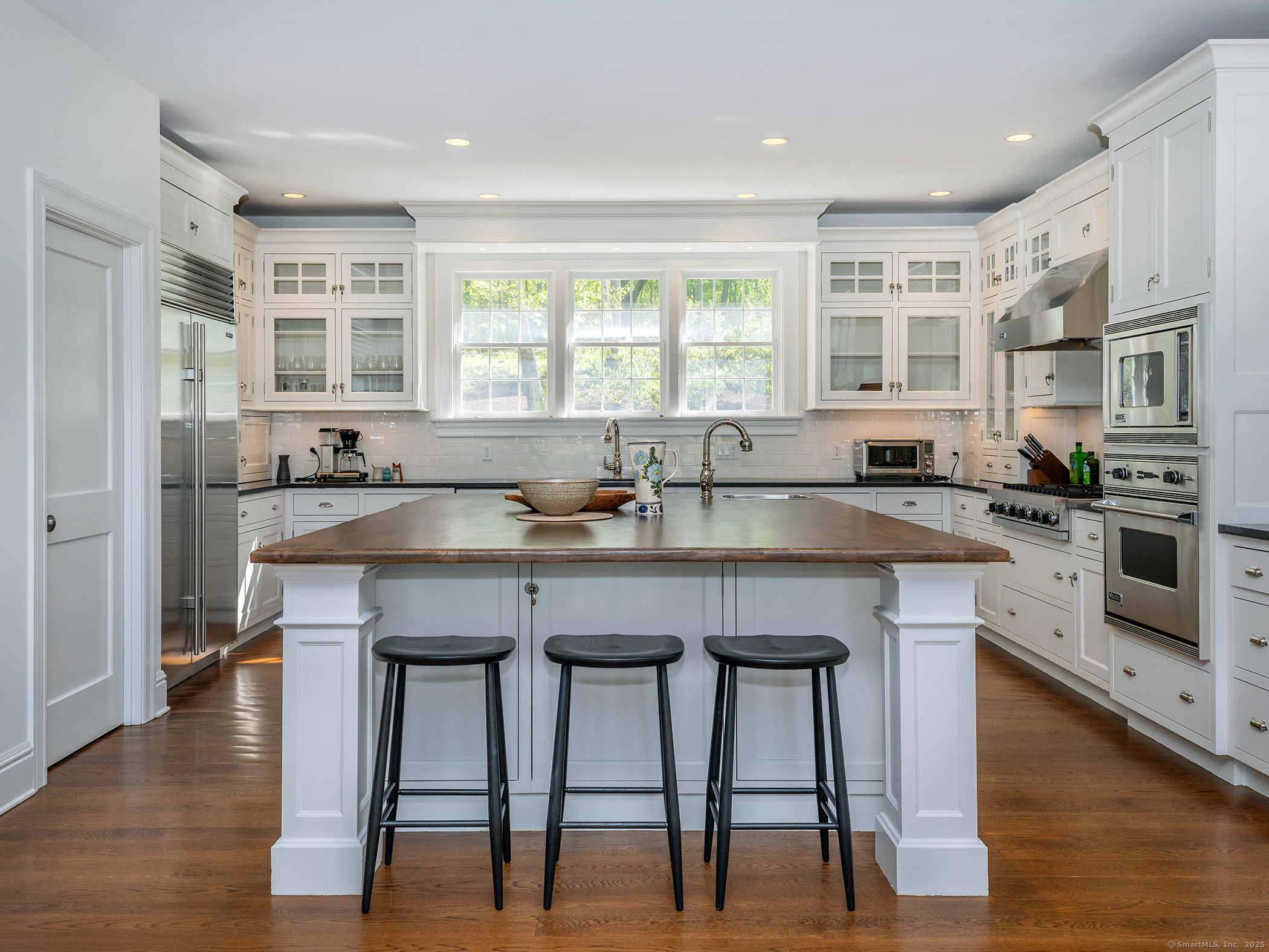 143 Tophet, Roxbury, Connecticut 06783