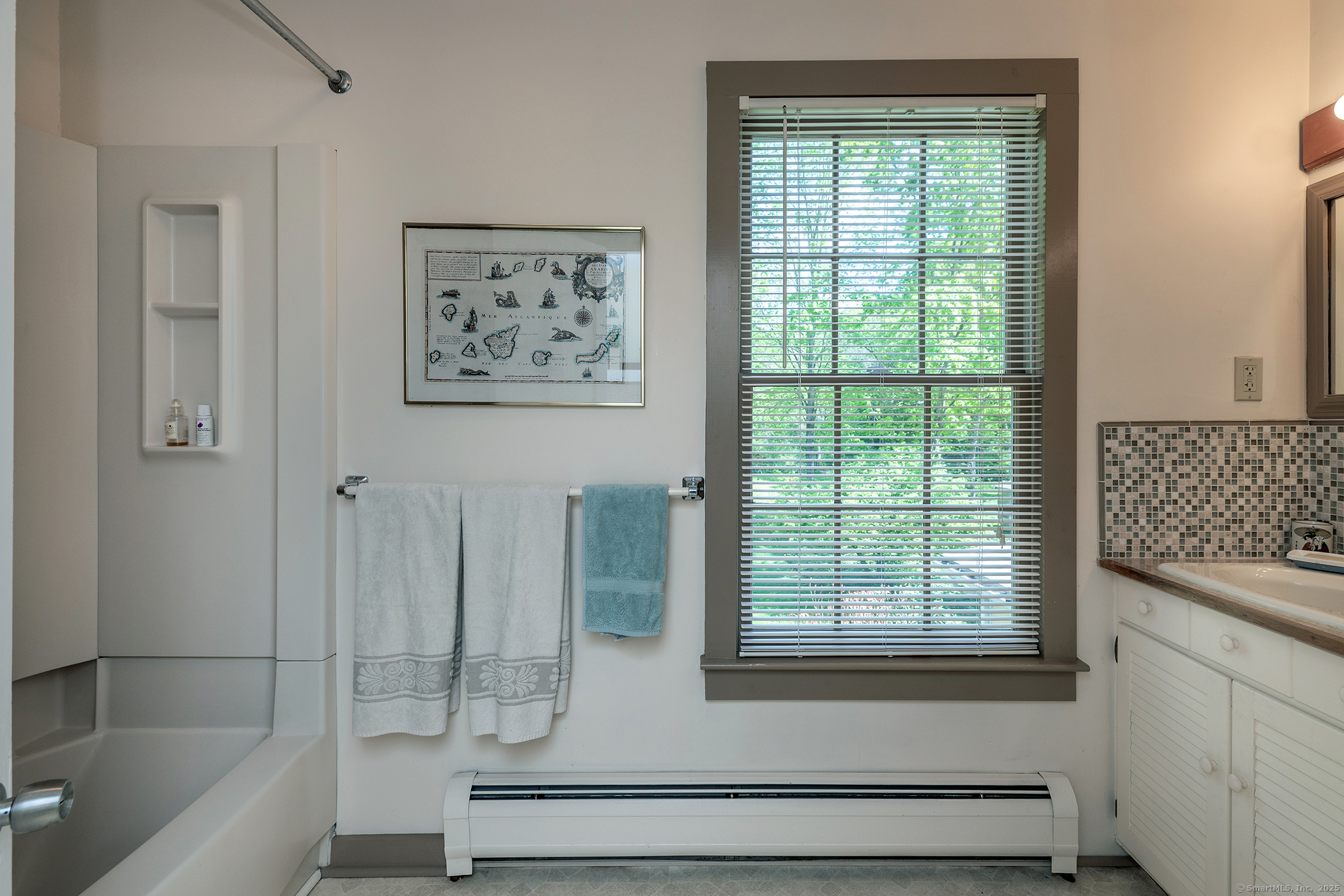 7 Orenaug, Woodbury, Connecticut 06798