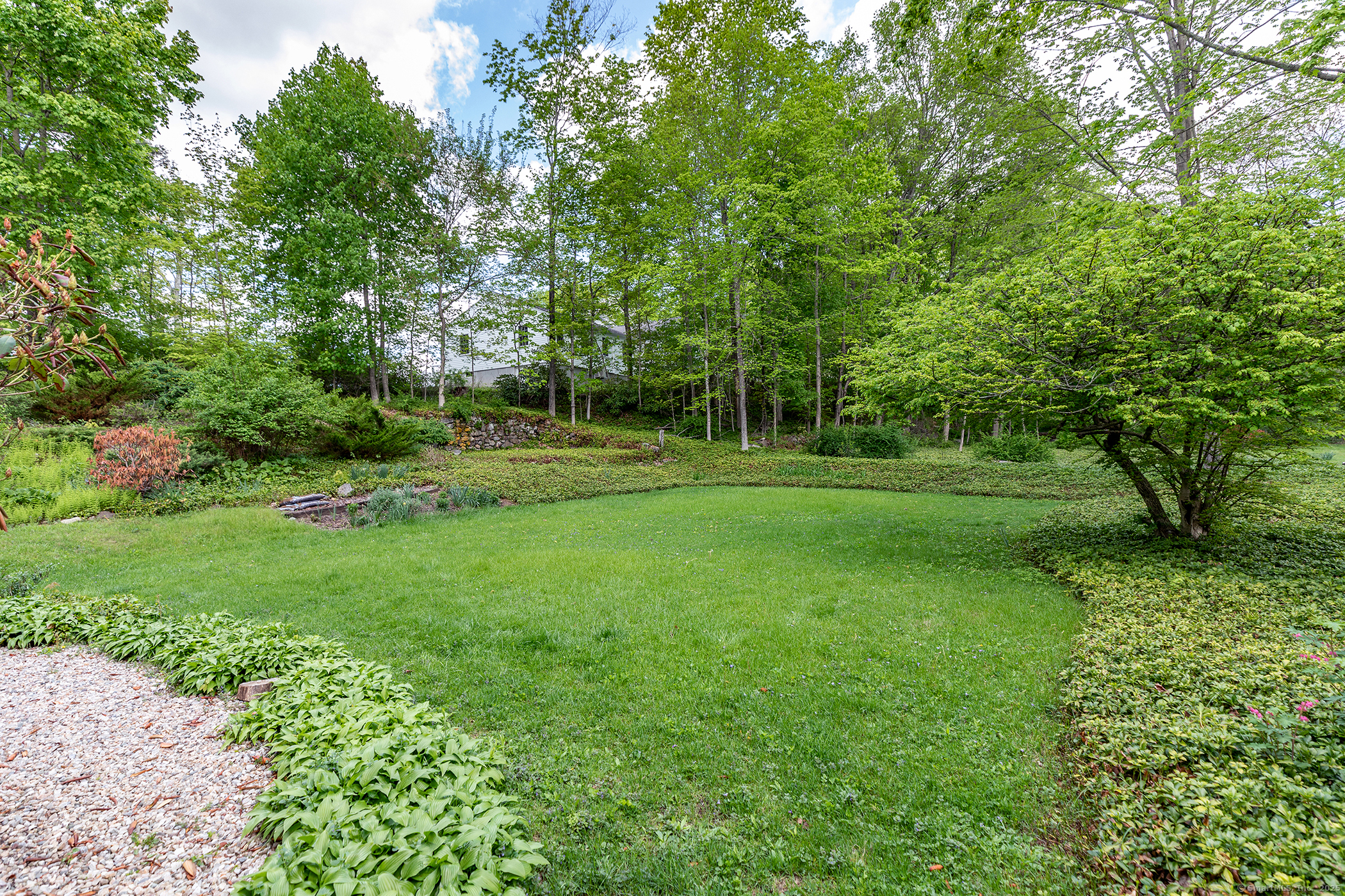 7 Orenaug, Woodbury, Connecticut 06798