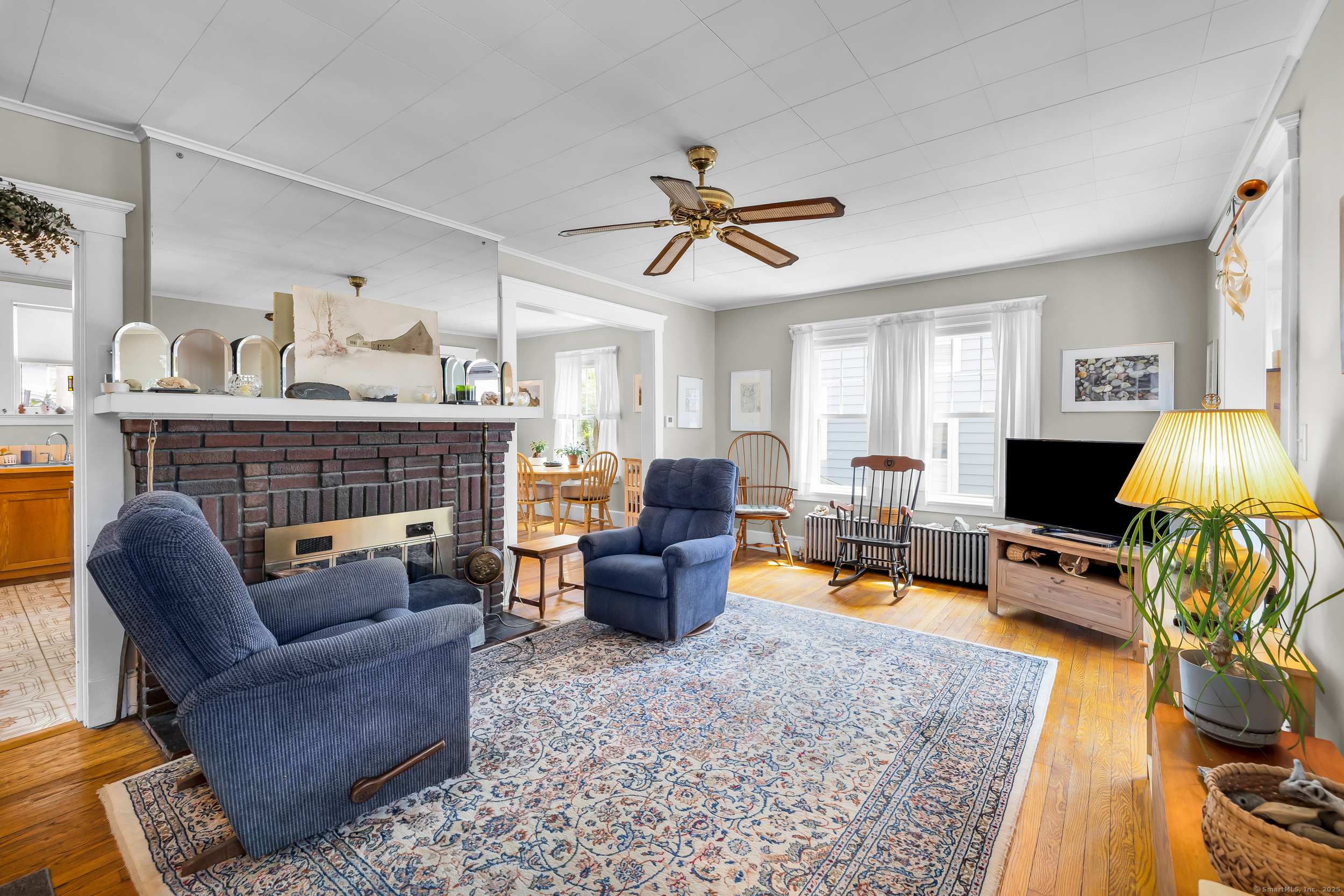 409 Third, West Haven, Connecticut 06516