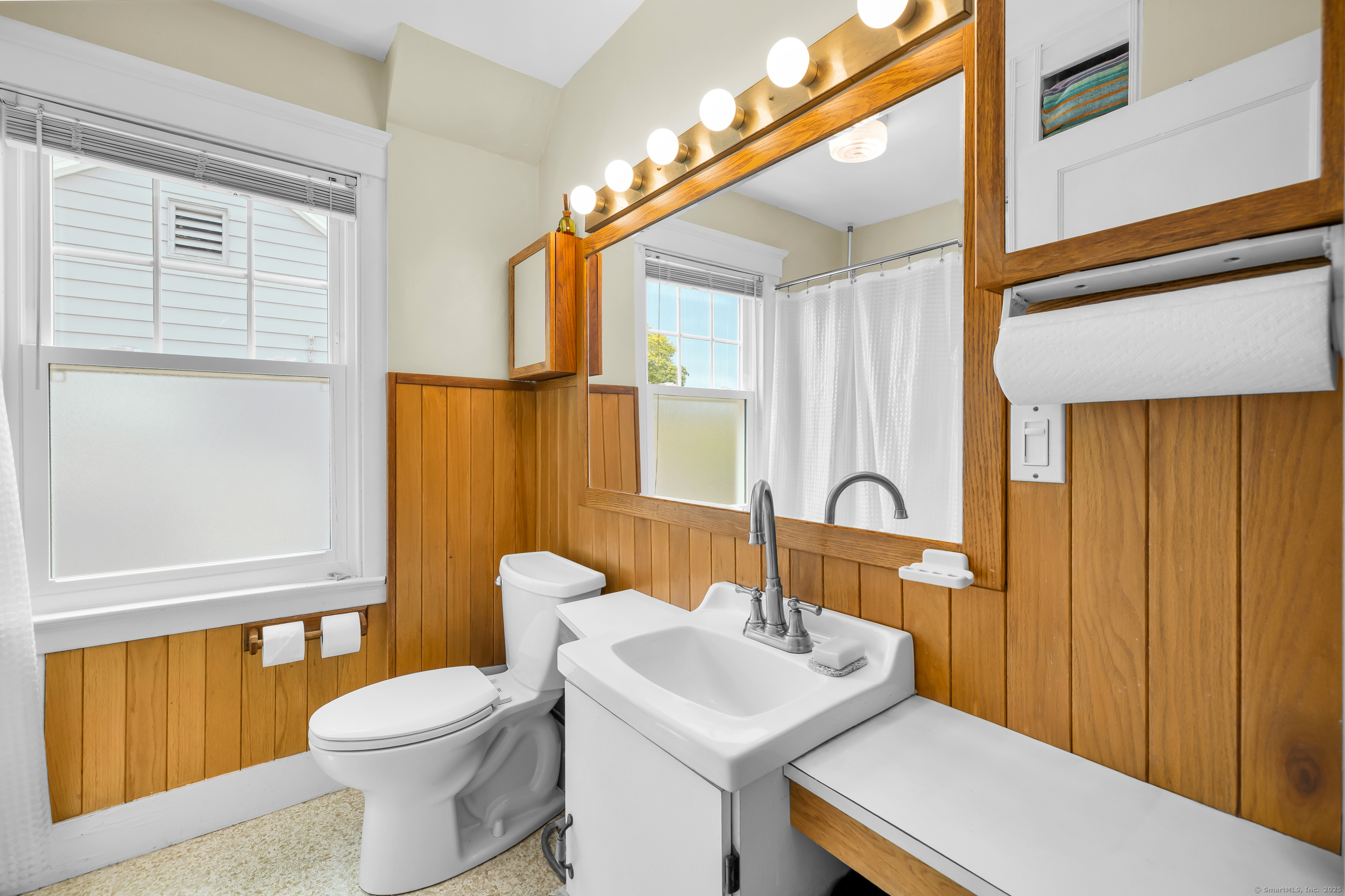 409 Third, West Haven, Connecticut 06516