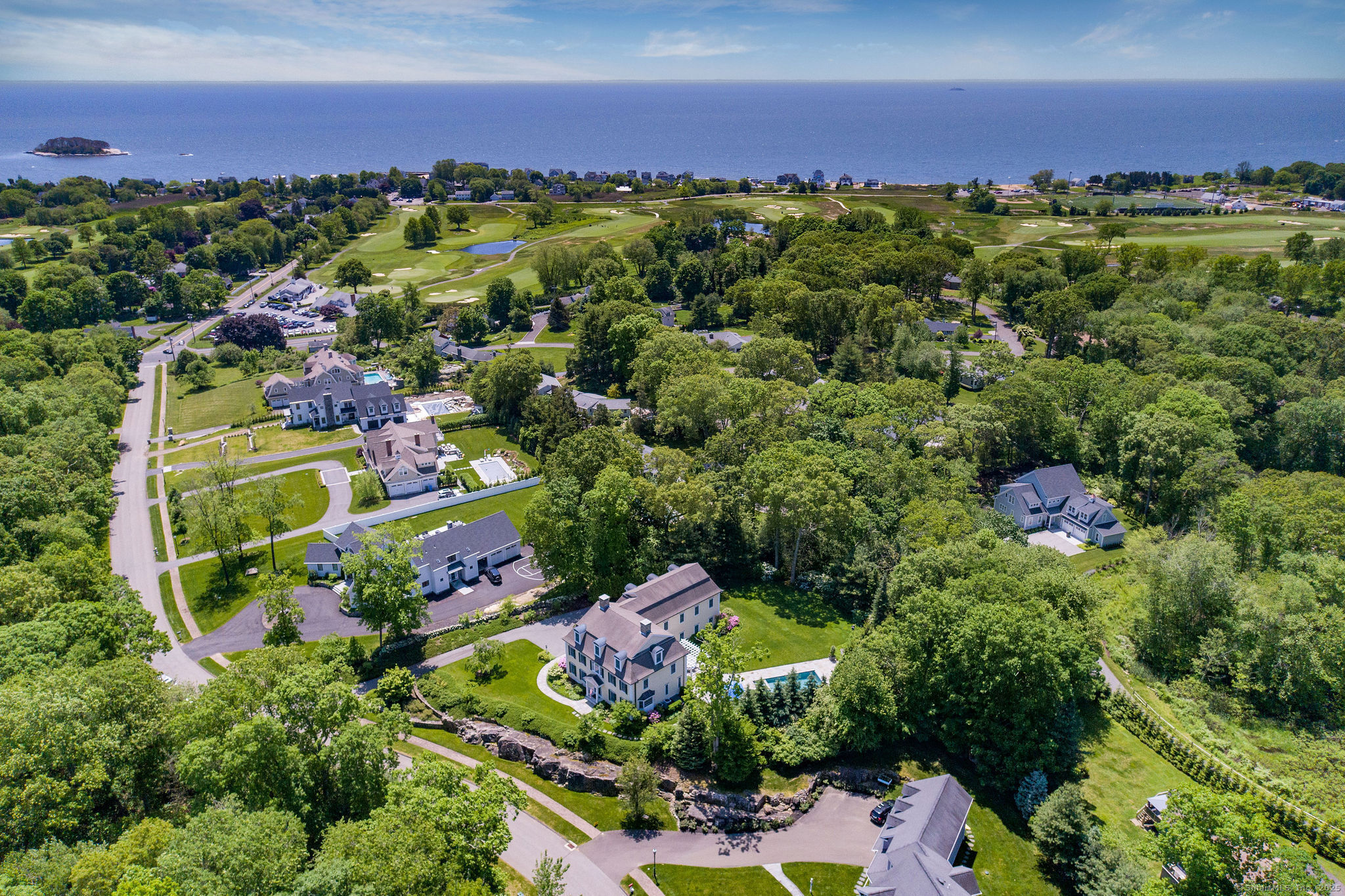 37 Lantern Hill, Madison, Connecticut 06443