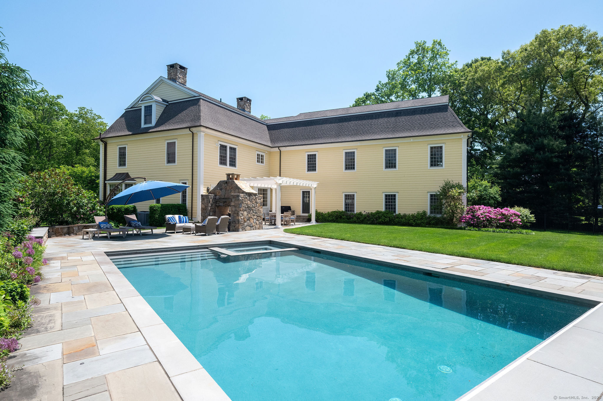 37 Lantern Hill, Madison, Connecticut 06443
