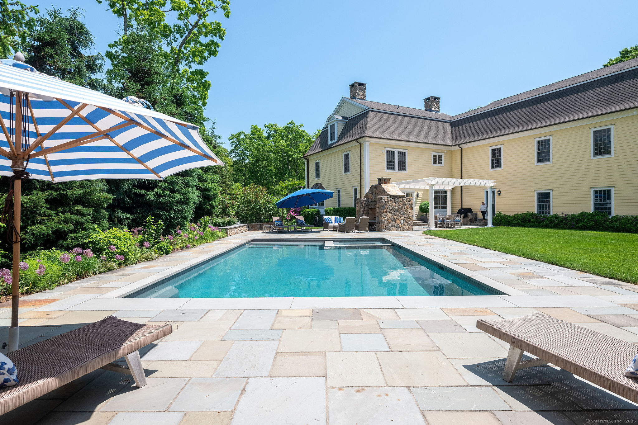37 Lantern Hill, Madison, Connecticut 06443