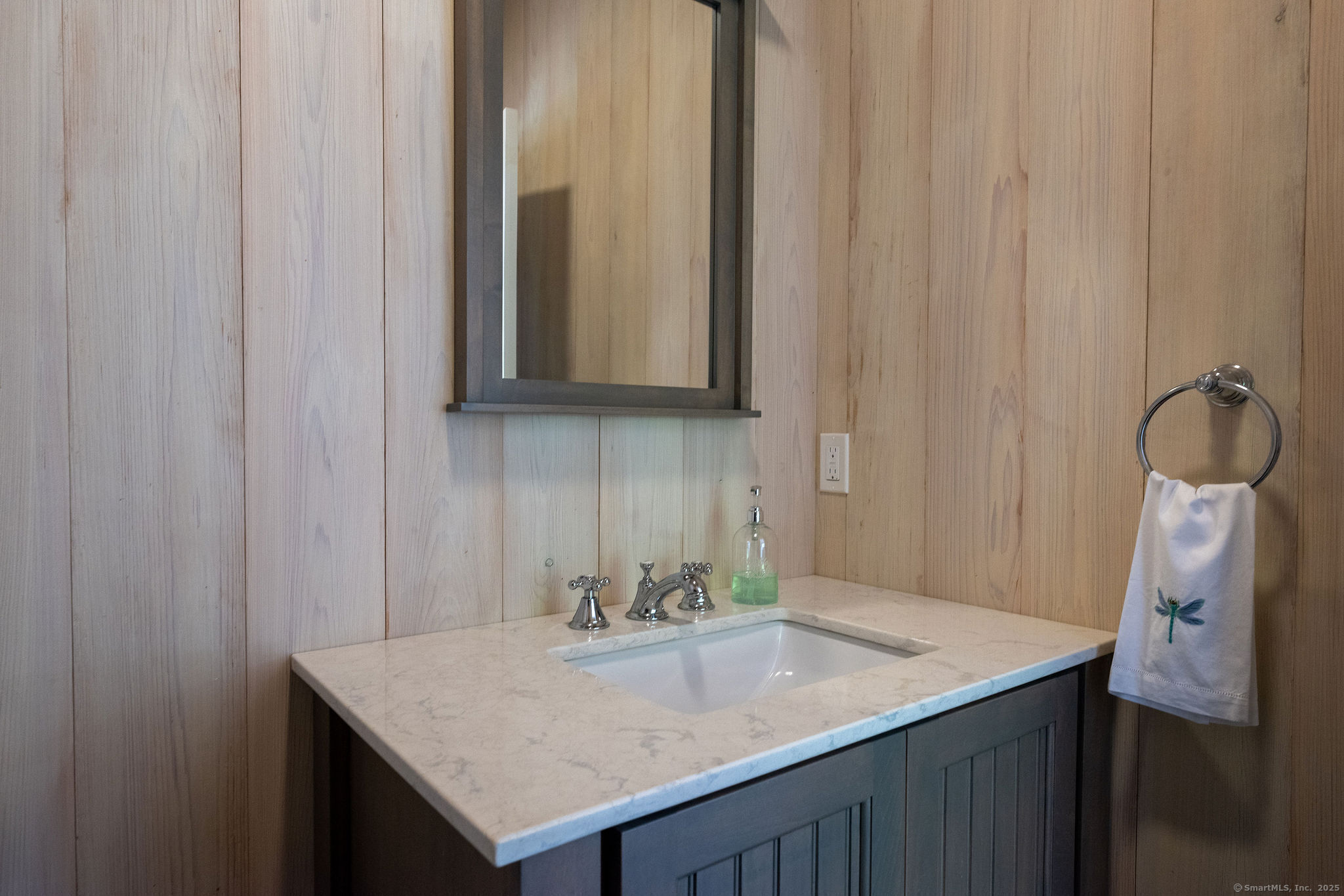 37 Lantern Hill, Madison, Connecticut 06443