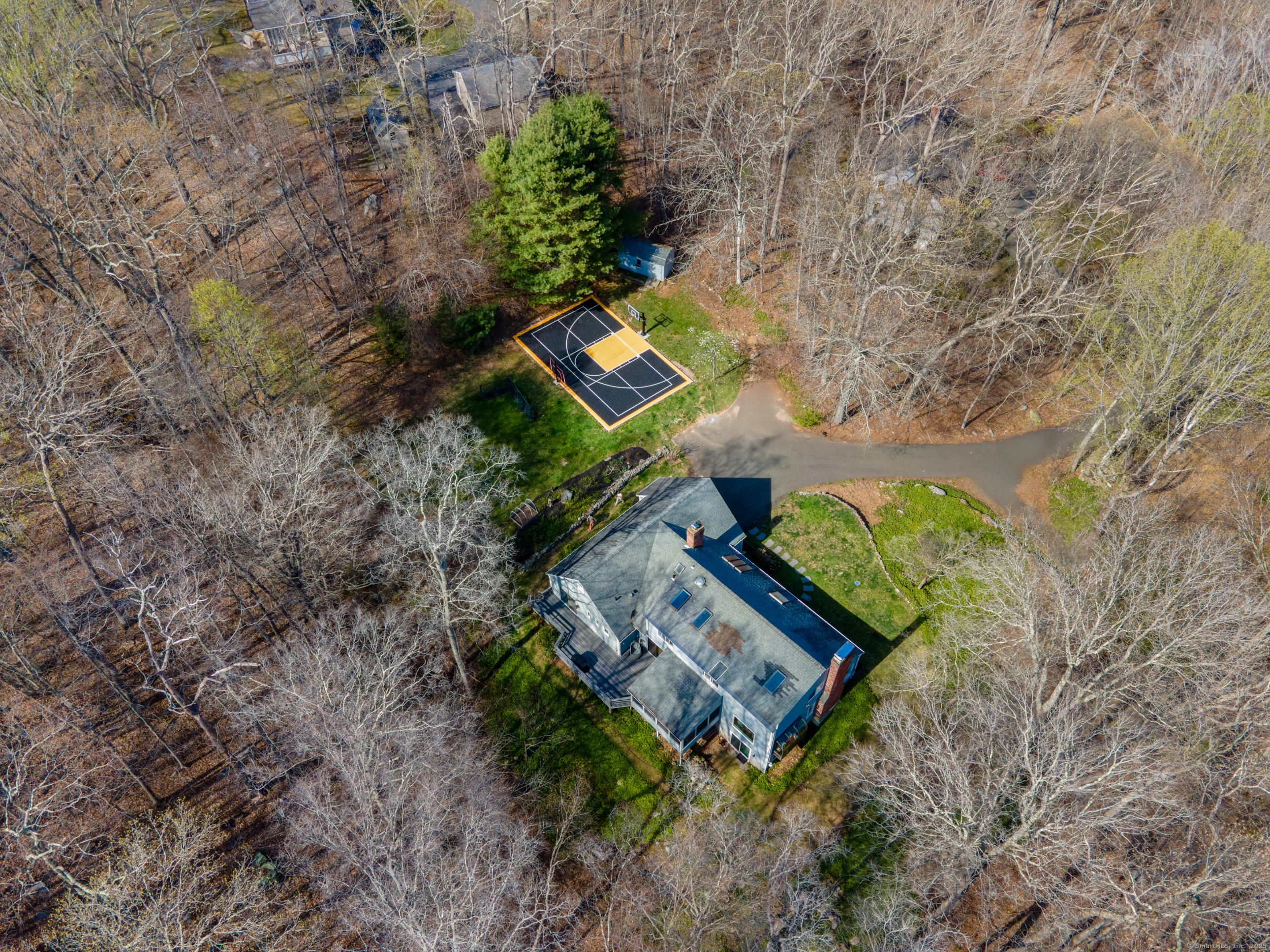 195 Summer Hill, Madison, Connecticut 06443