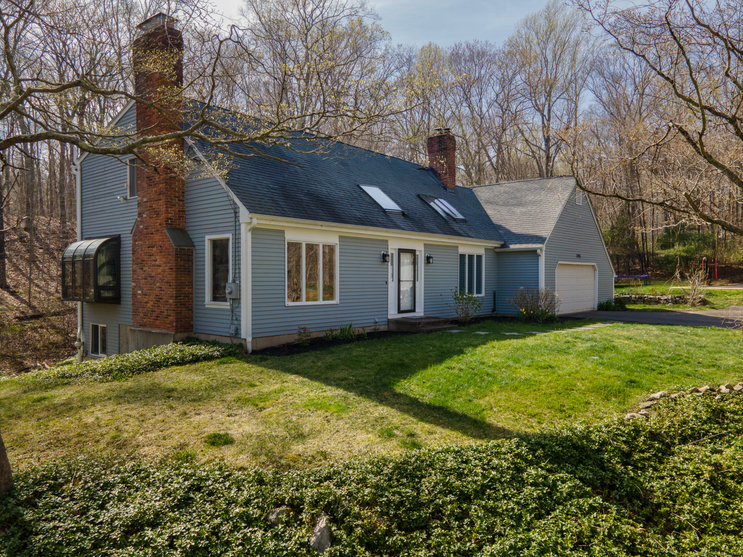 195 Summer Hill, Madison, Connecticut 06443
