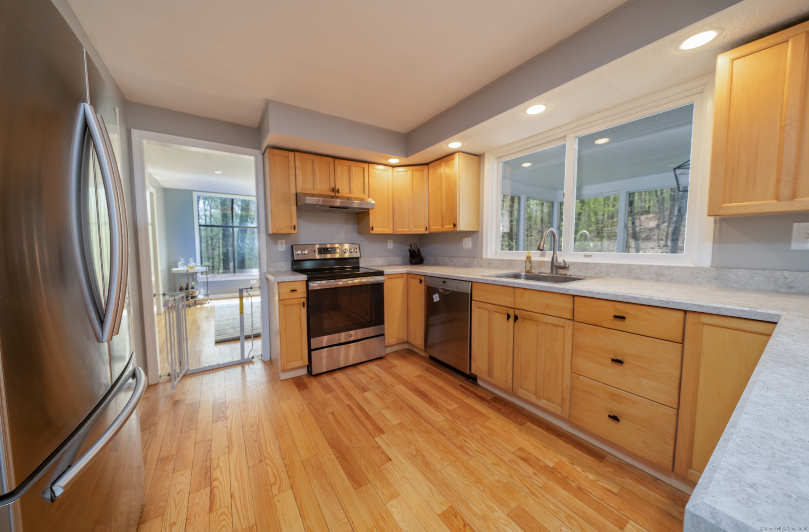195 Summer Hill, Madison, Connecticut 06443