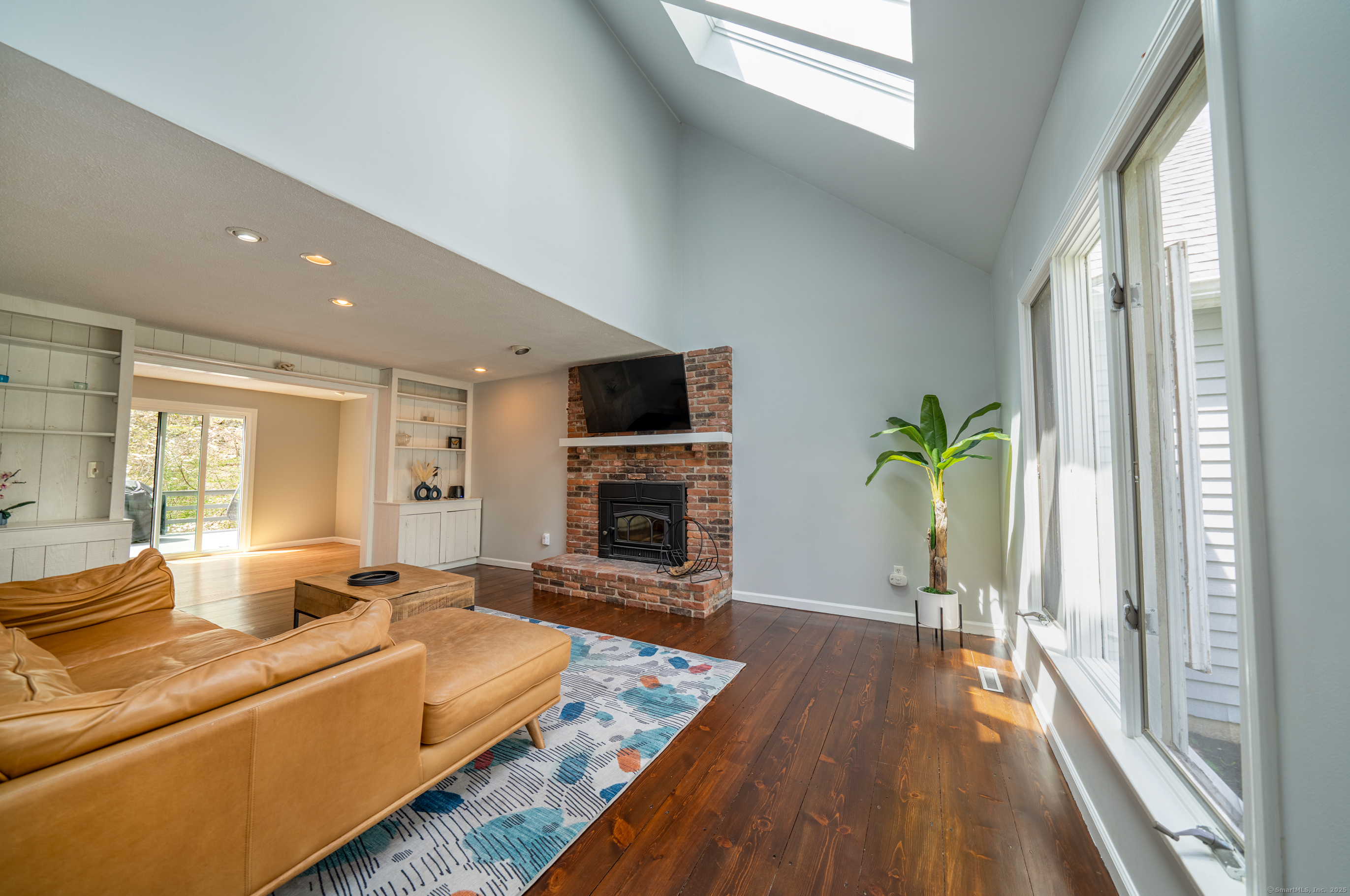 195 Summer Hill, Madison, Connecticut 06443