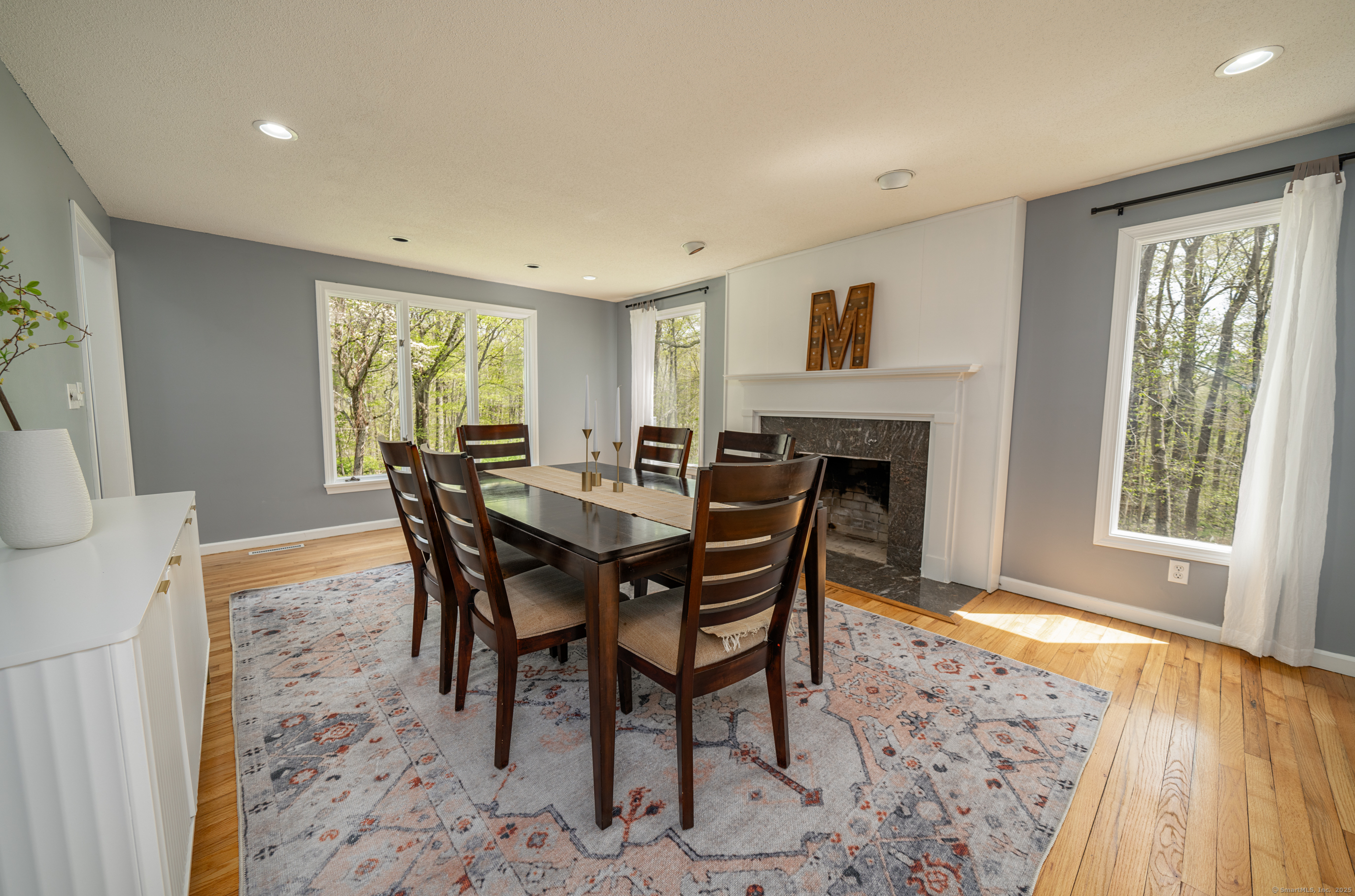 195 Summer Hill, Madison, Connecticut 06443