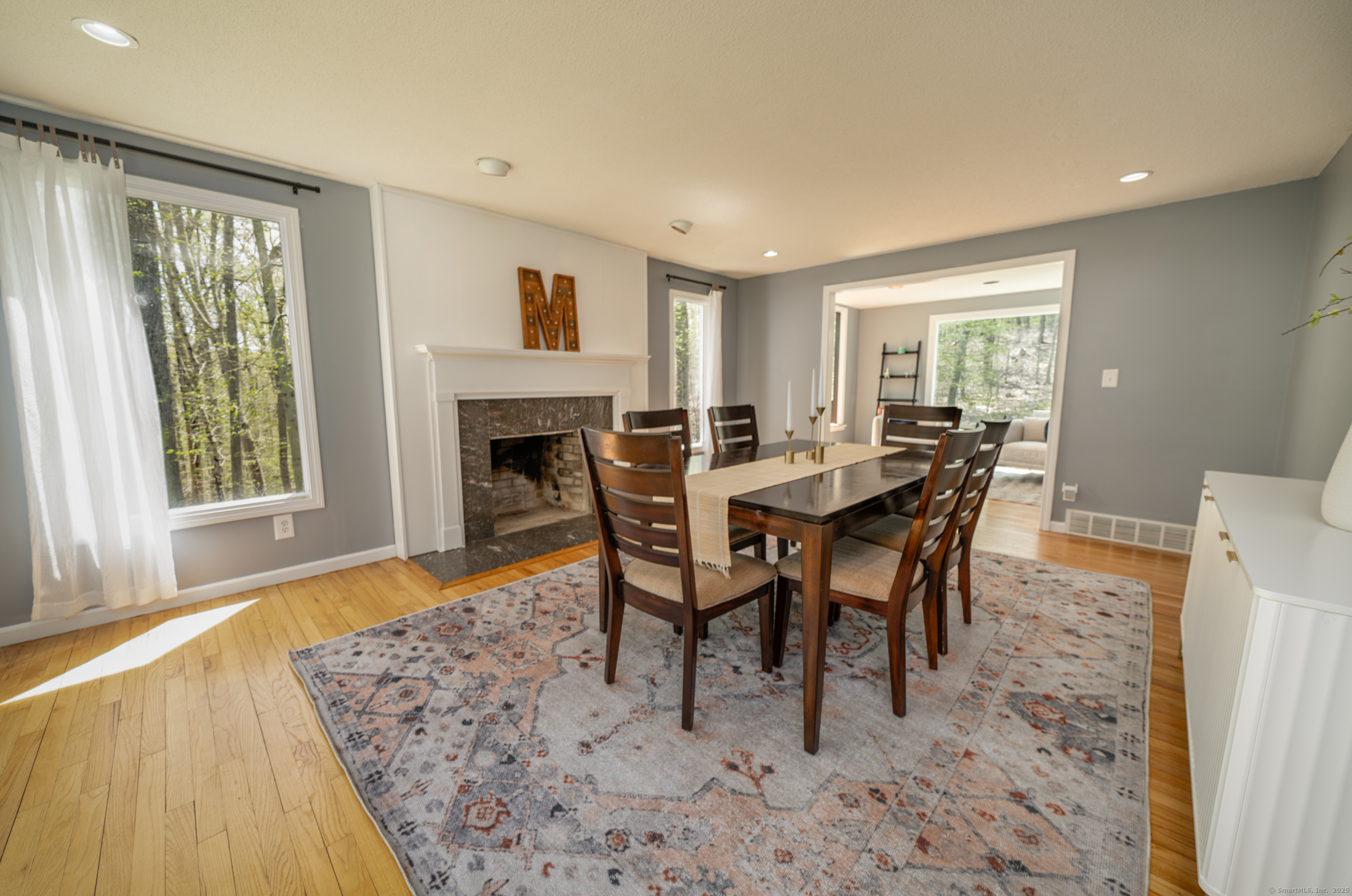 195 Summer Hill, Madison, Connecticut 06443